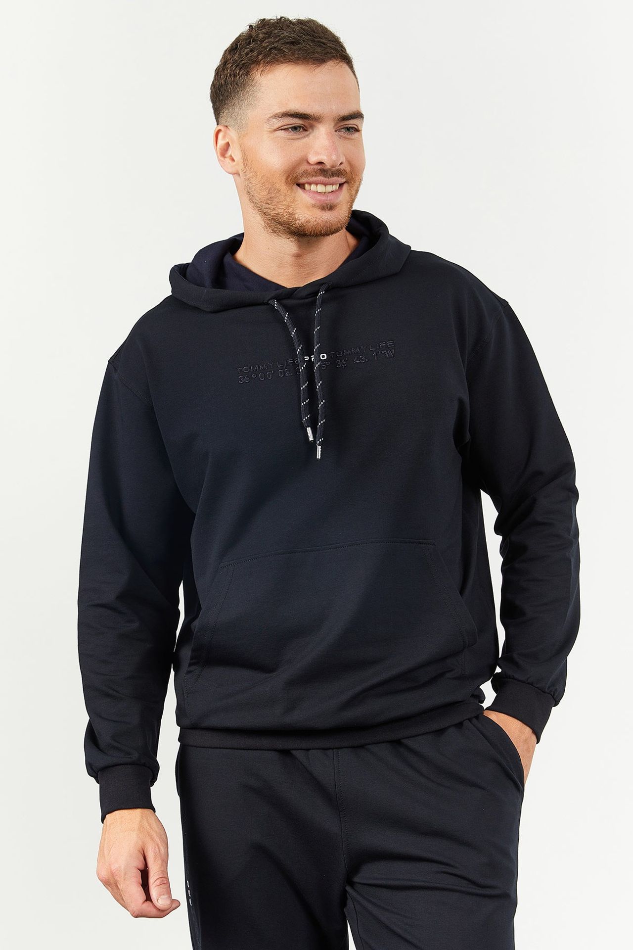 TOMMY Oversized Hooded Sweatshirt And Pants Set 2
