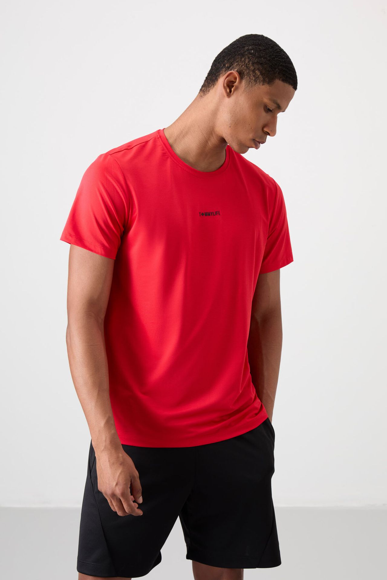 TOMMY Men's Regular Fit Logo Jersey T-Shirt 4