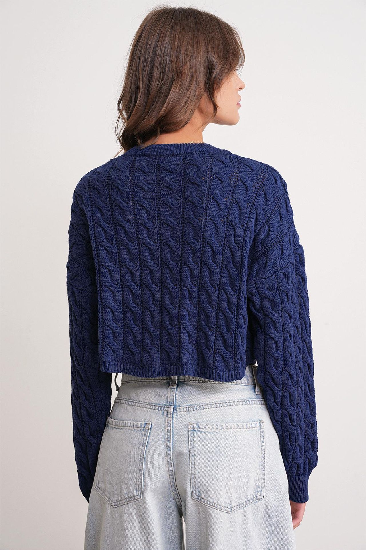 Mixray Cable Knit Pattern Crew Neck Sweater 6
