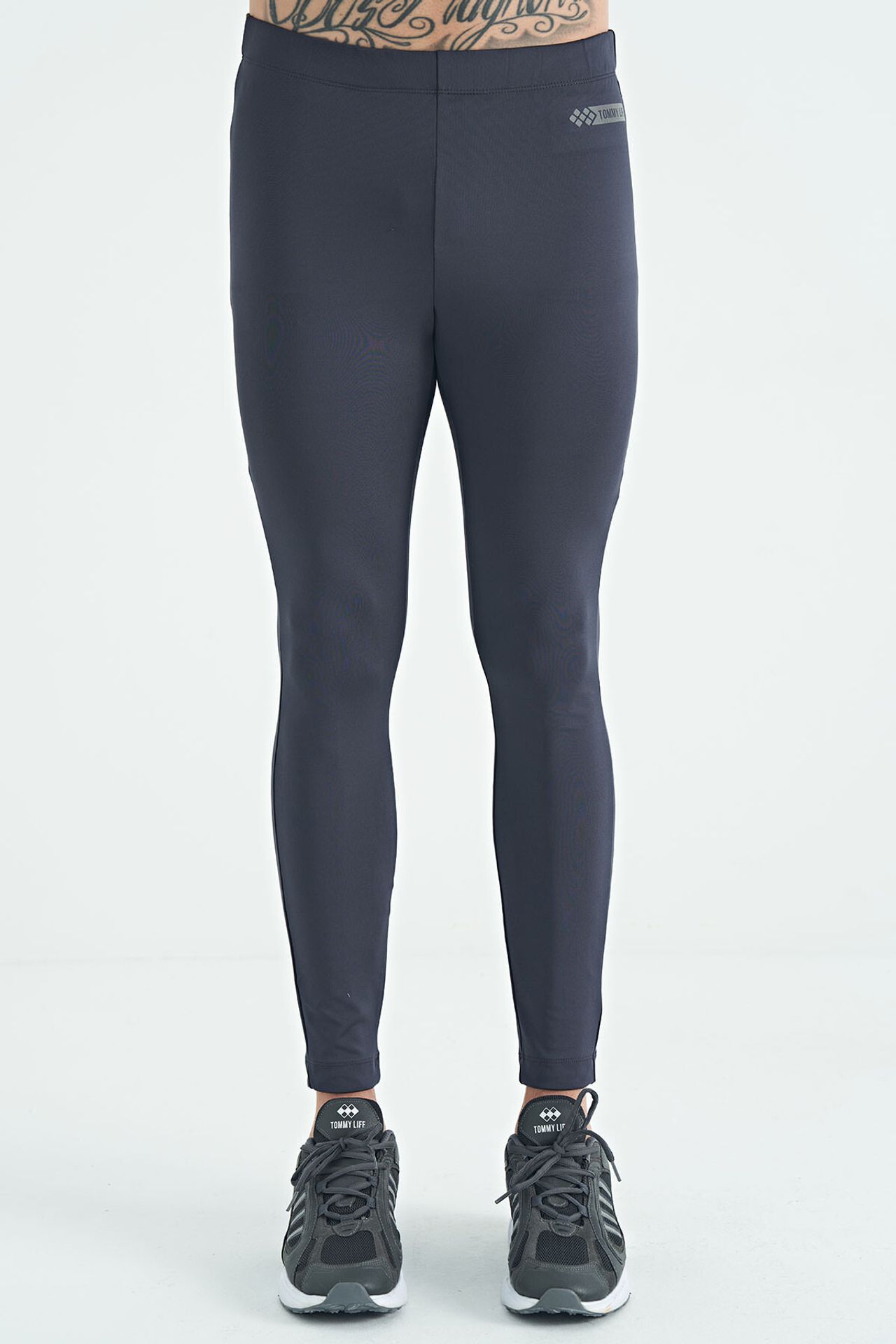 TOMMY Men's Skinny Knit Active Pants 4