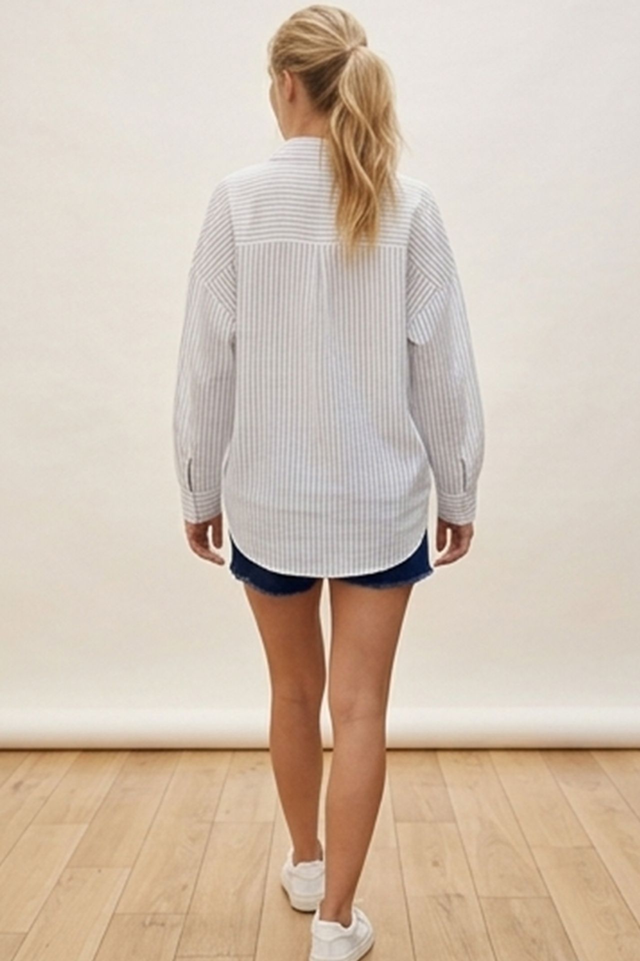 BDART Oversized Patterned Poplin Shirt With Button Closure 4