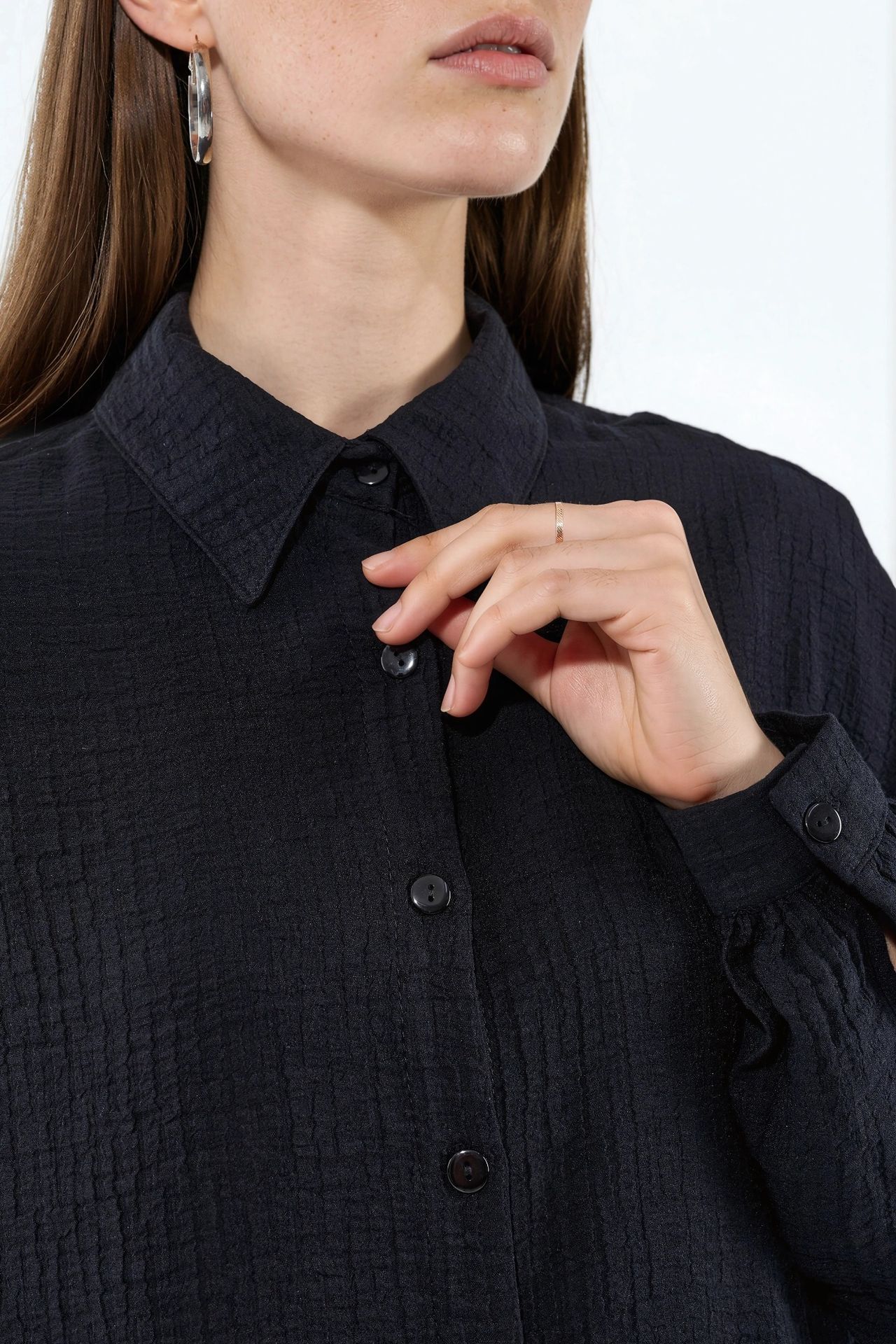 BDART Oversized Textured Long Blouse with Shirt Collar 4