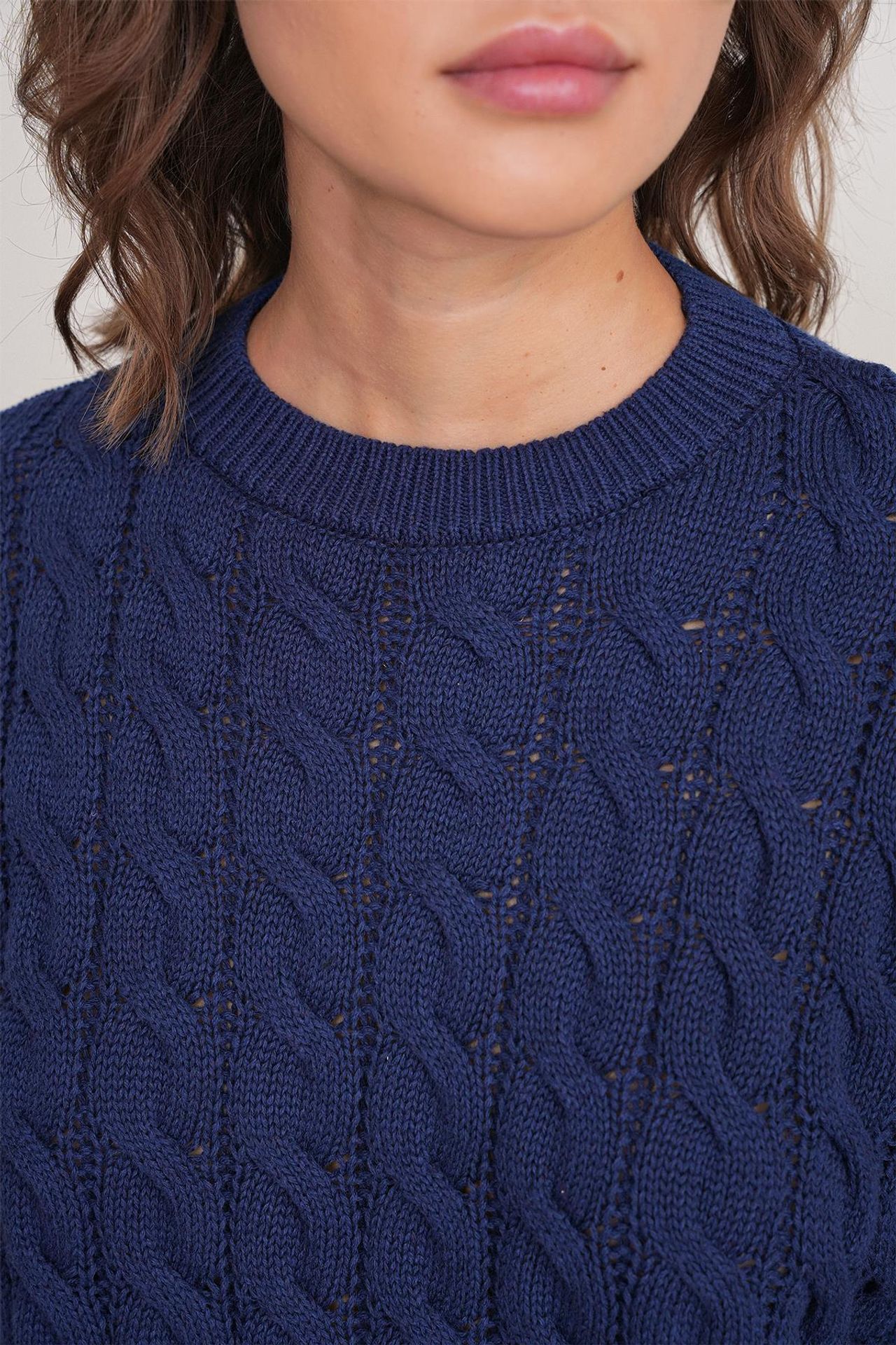 Mixray Cable Knit Pattern Crew Neck Sweater 5