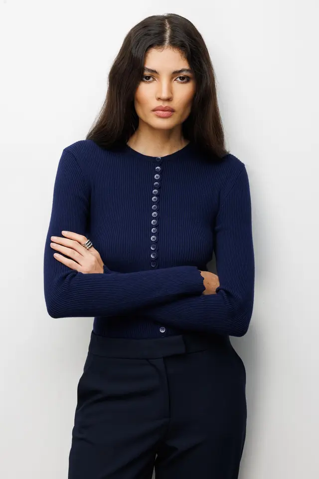 MIXRAY Ribbed Knit Buttoned Cardigan