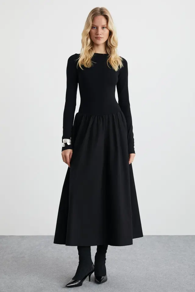 GRIMELANGE Boat Neck Pleated Maxi Dress