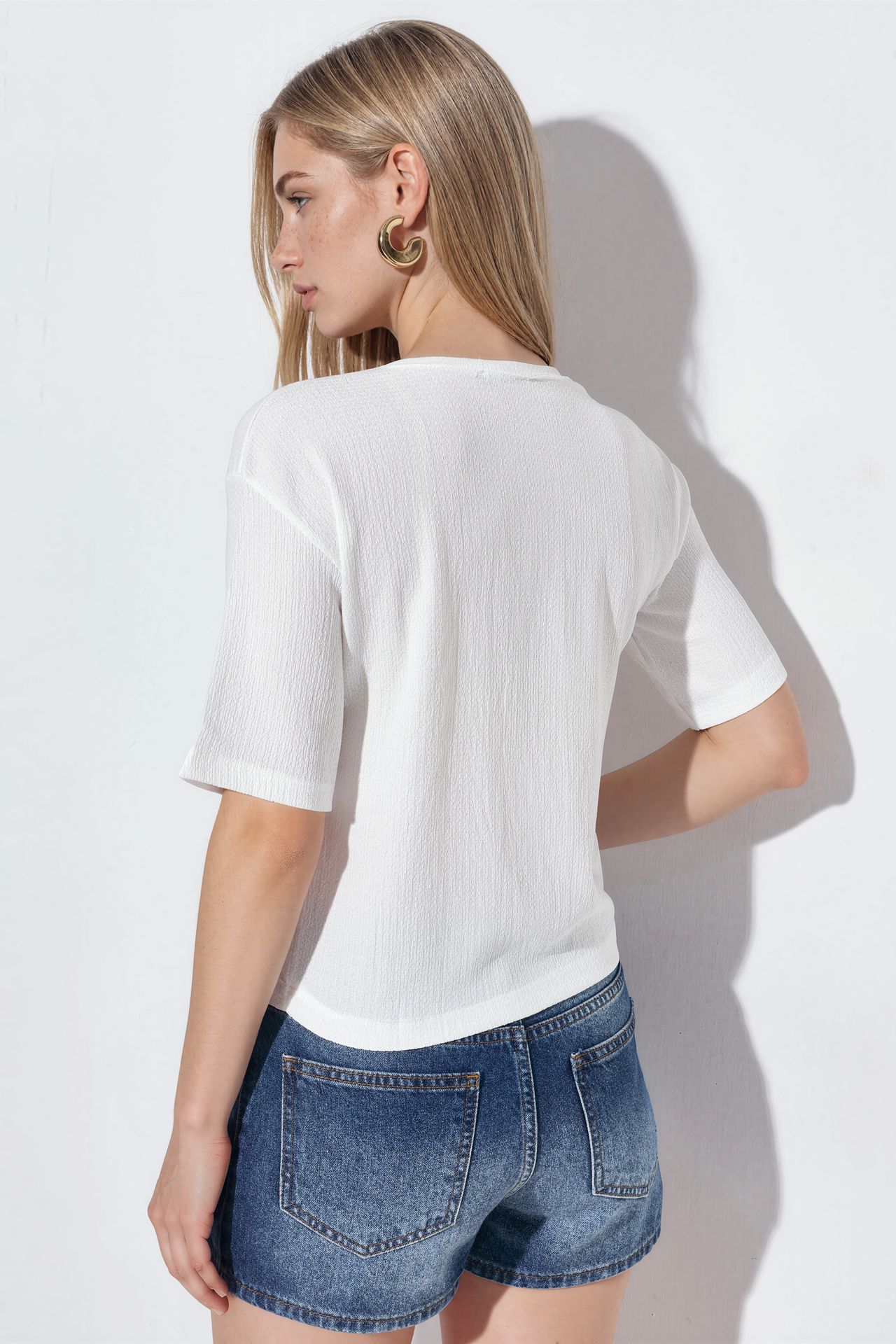 BDART Embroidered Crew Neck Printed T-Shirt 3