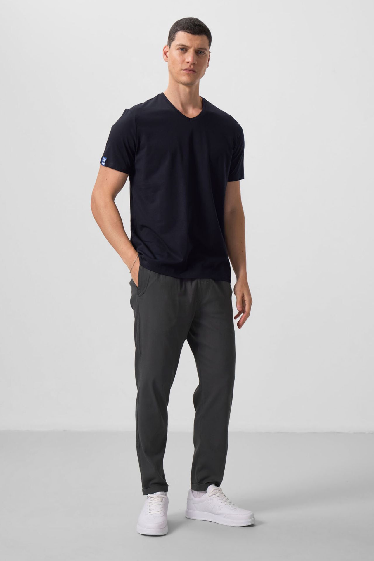 TOMMY Men's V-Neck Short Sleeve T-Shirt 3