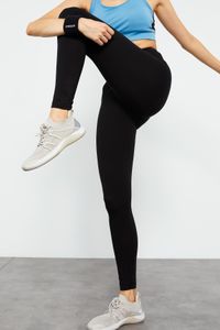 black-image-4