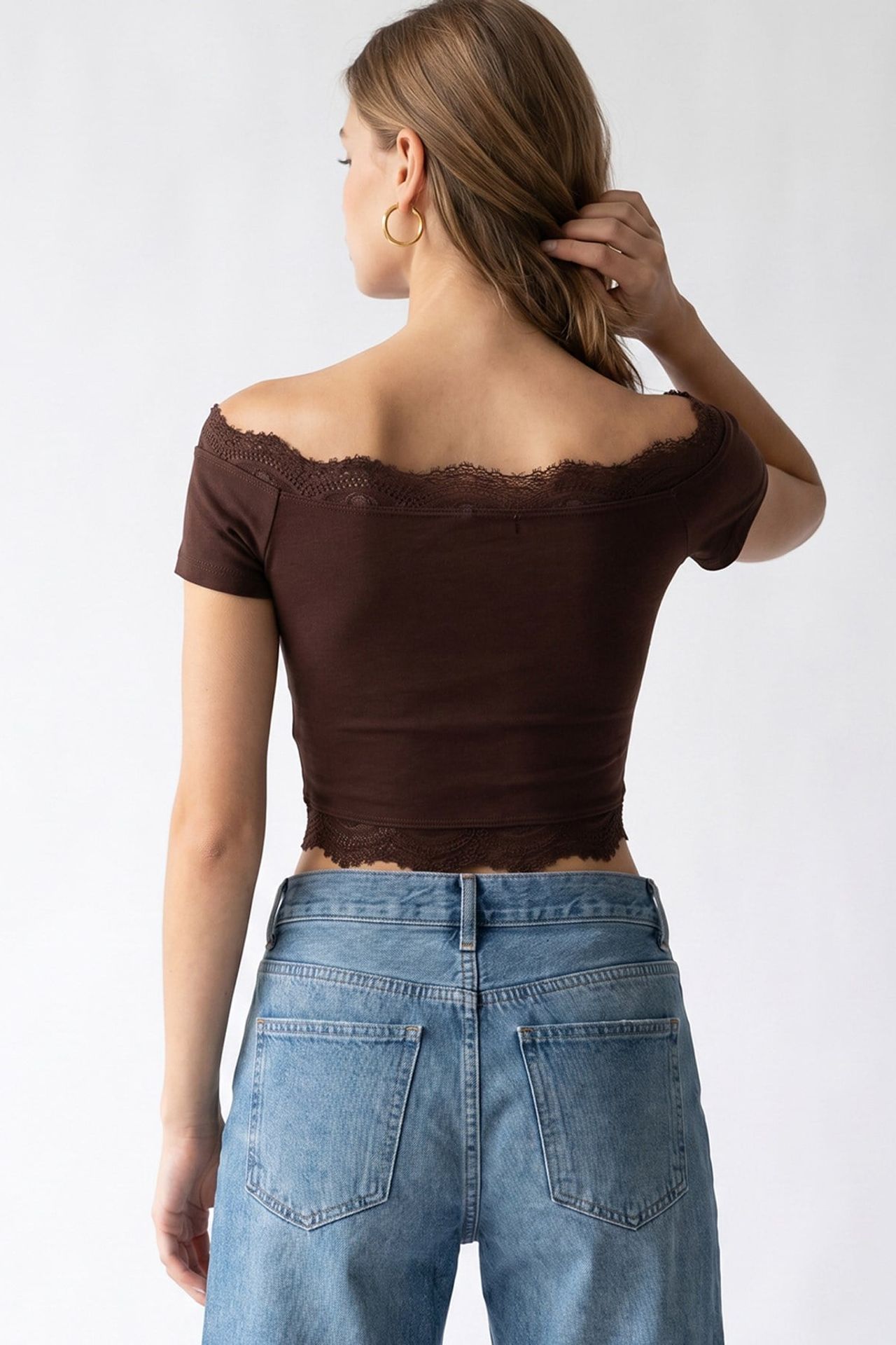 MIXRAY Embroidered Slim-fit Boat Neck Crop Top 6