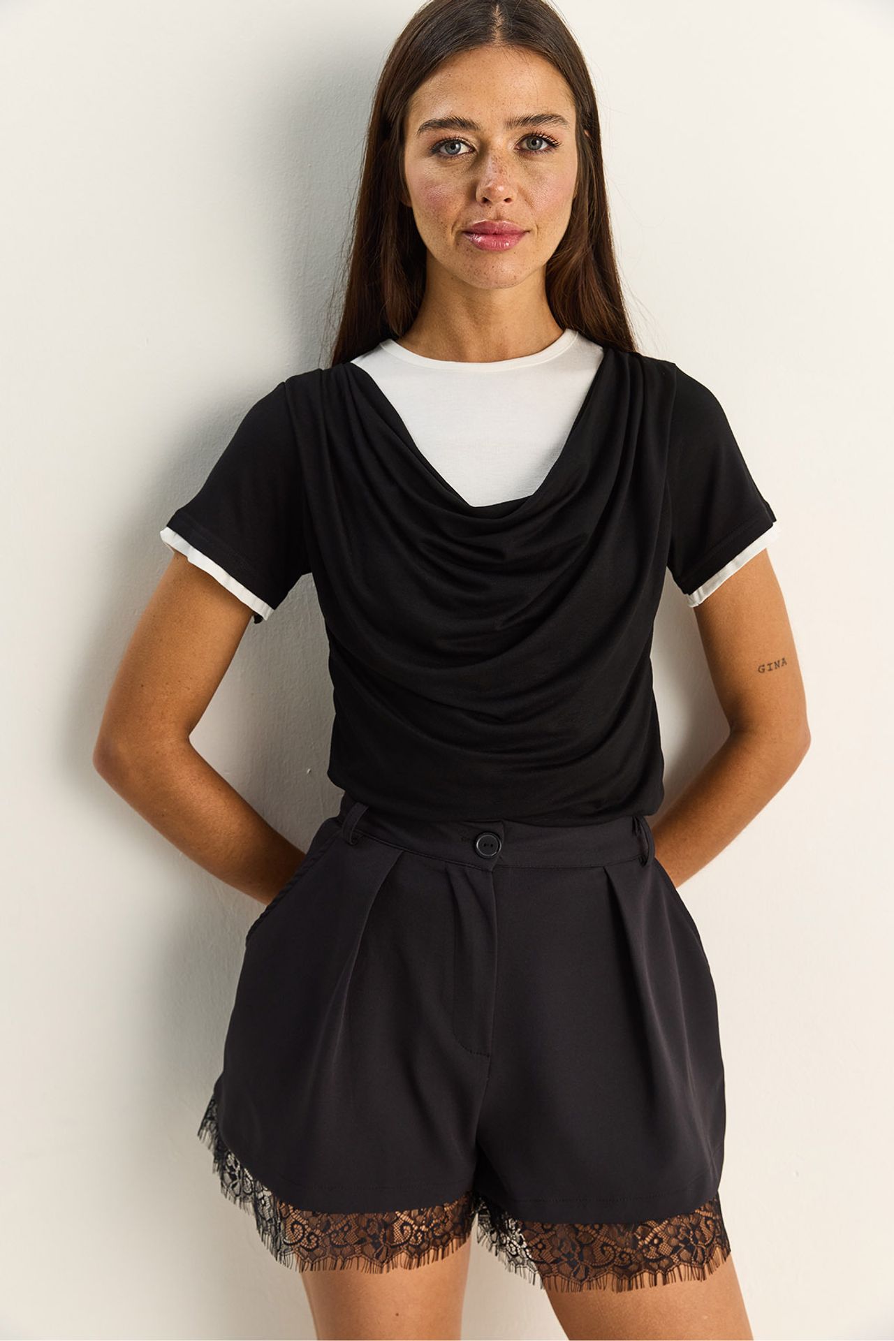 LUCCI Women's Cowl Neck Short Sleeve T-Shirt 2