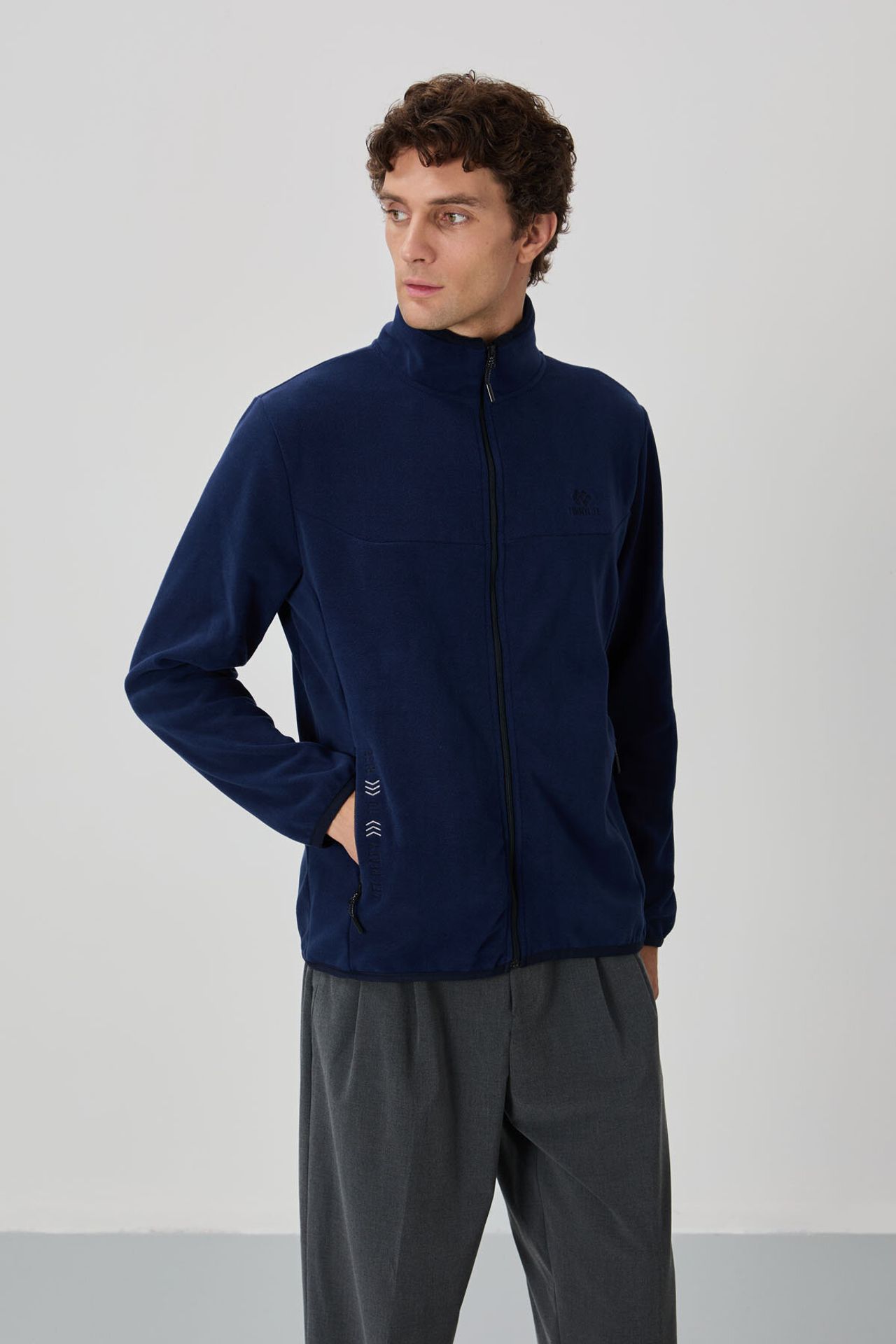 TOMMY Men's Plush Zip-Front Sweatshirt 4