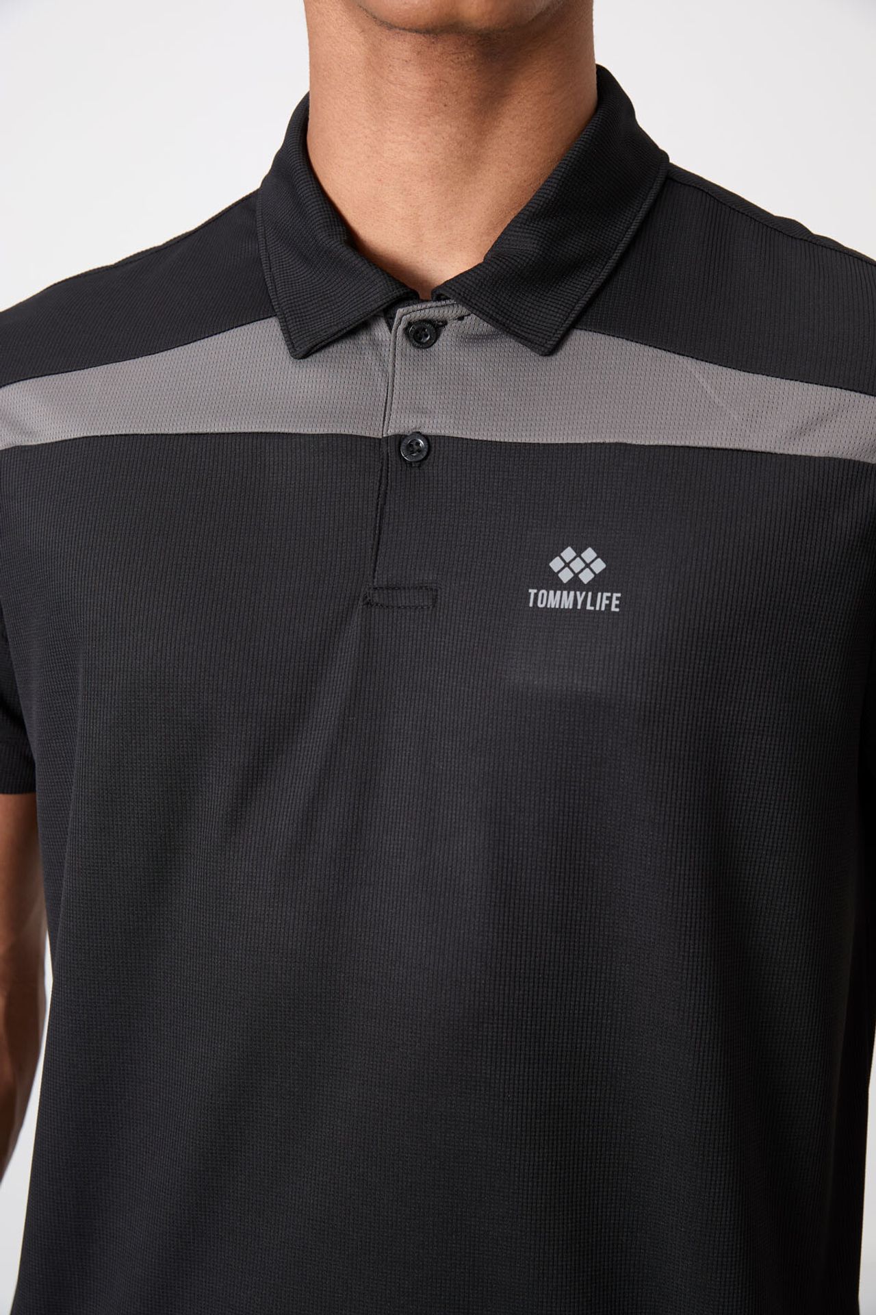 TOMMY Men's Colour-Blocked Polo T-Shirt 3