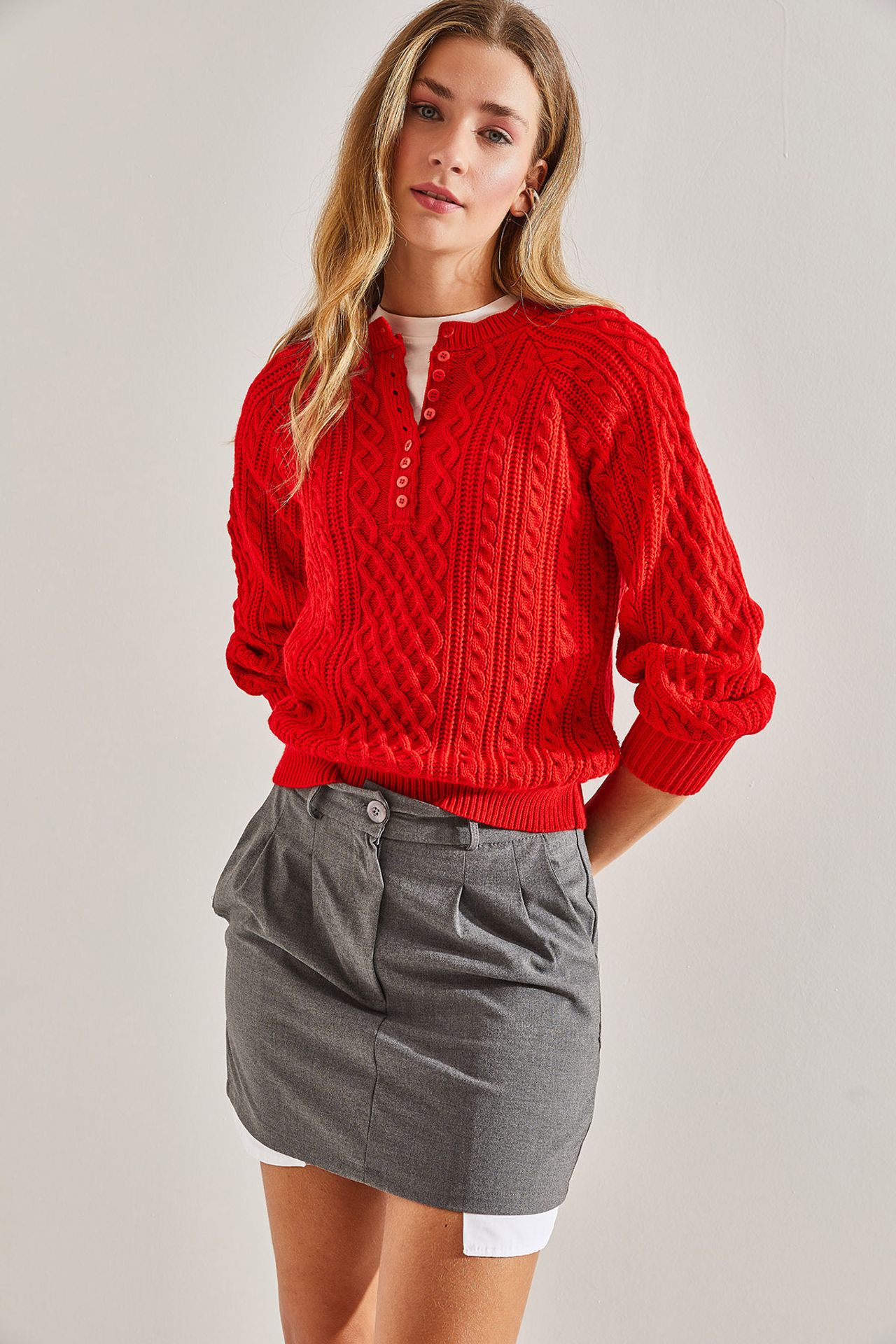 LUCCI Textured Knitwear Sweater with Button Collar 6