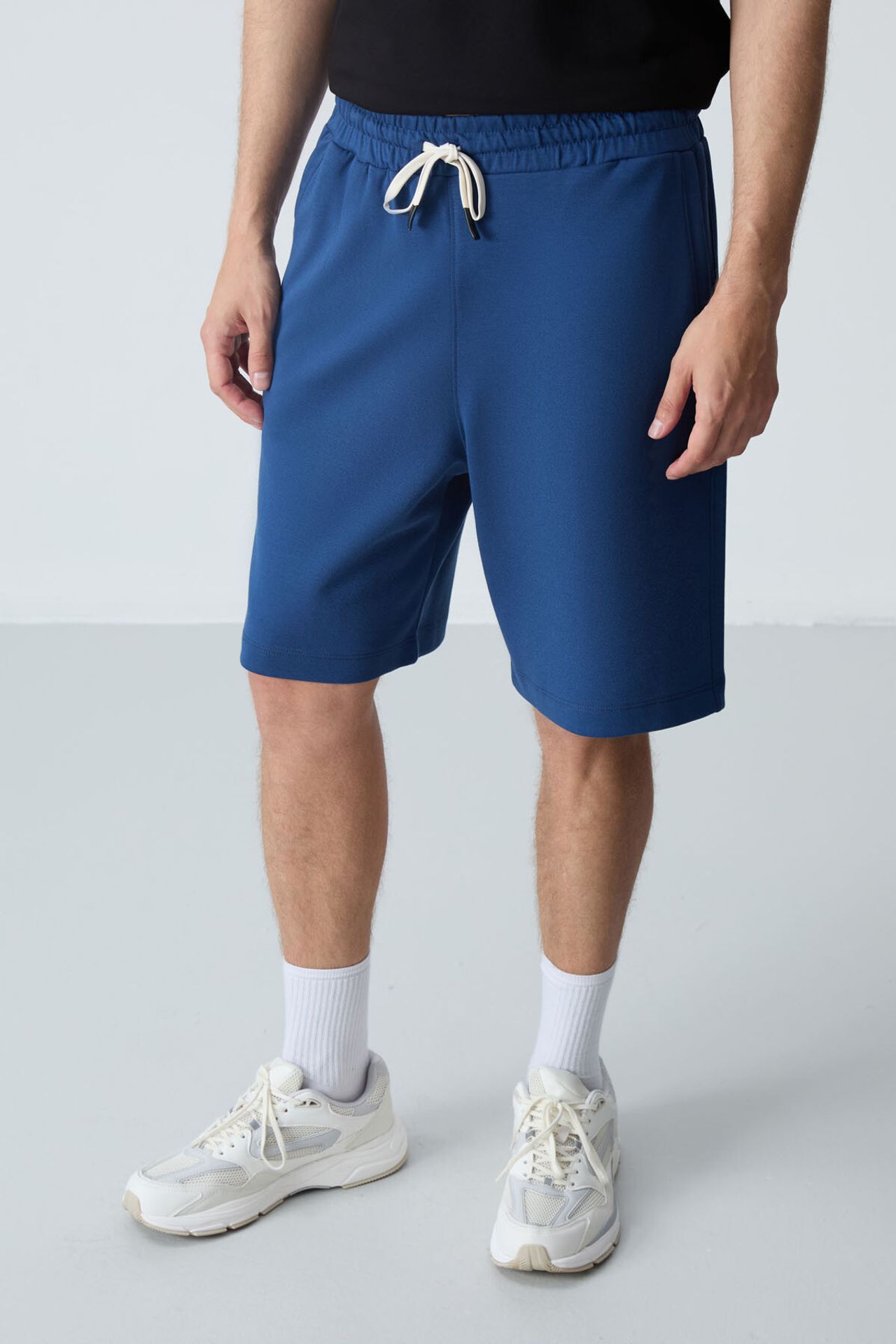 TOMMY Men's Cotton-Blend Sweat Shorts 2