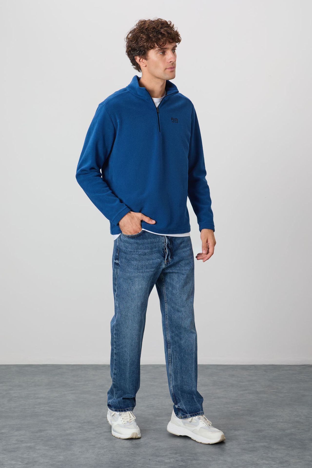 TOMMY Men's Half-Zip Plush Sweatshirt 2