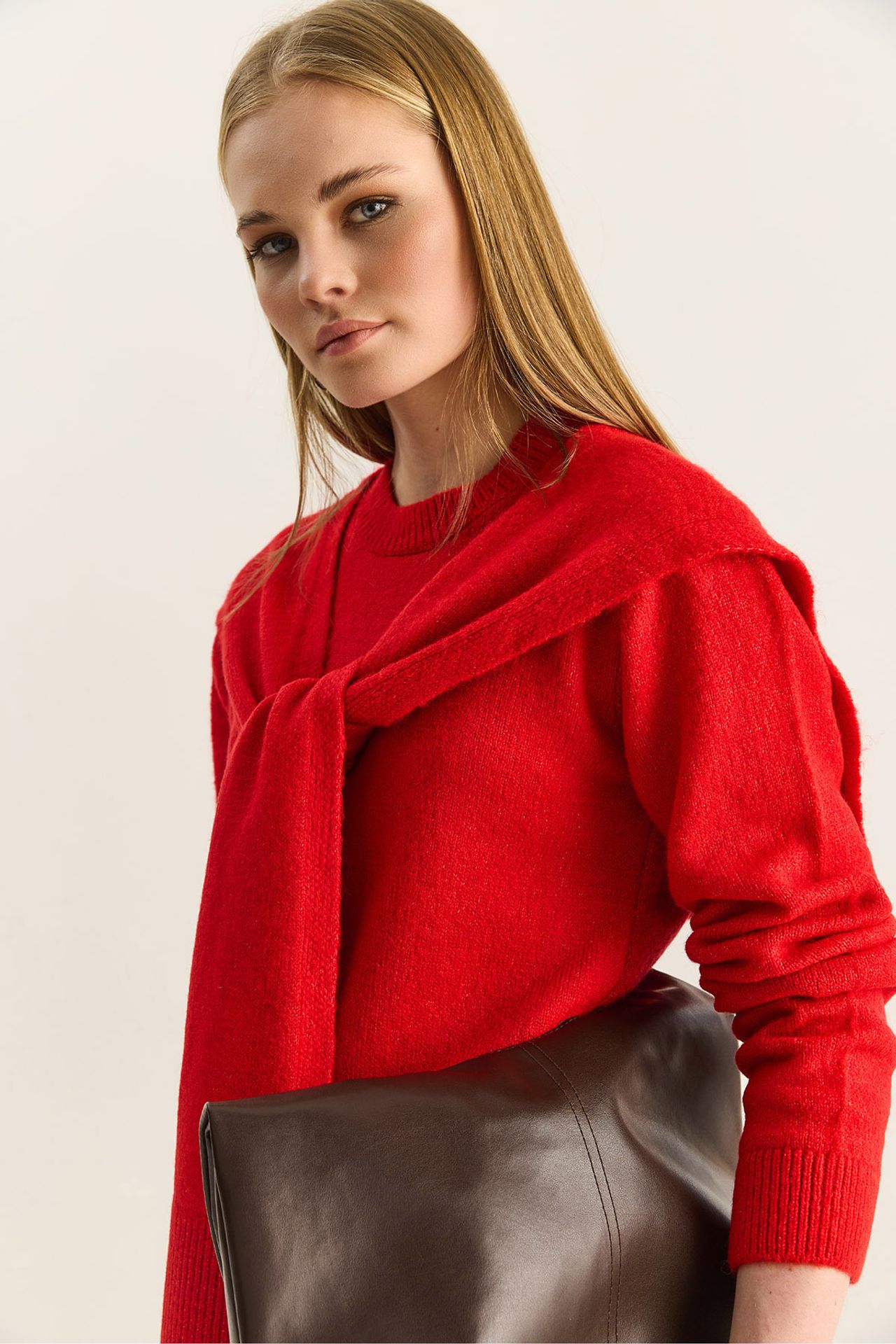 LUCCI Regular Fit Crew Neck Ribbed Sweater 4