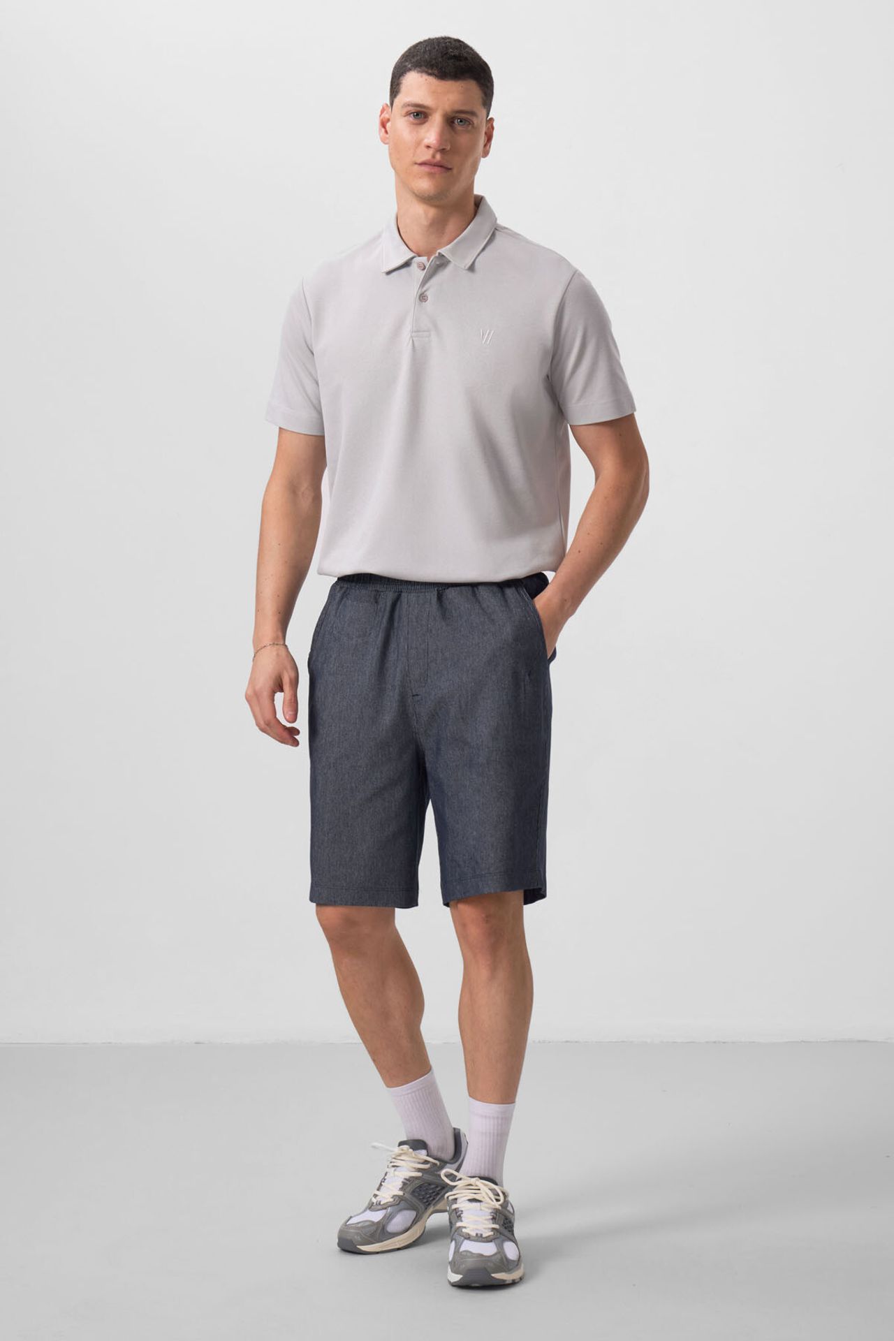 TOMMY Men's Woven Chino Shorts 1