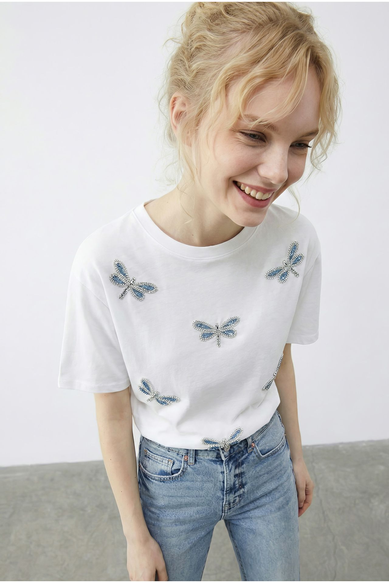 LUCCI Embroidered Crew Neck Relaxed Fit T-Shirt 4