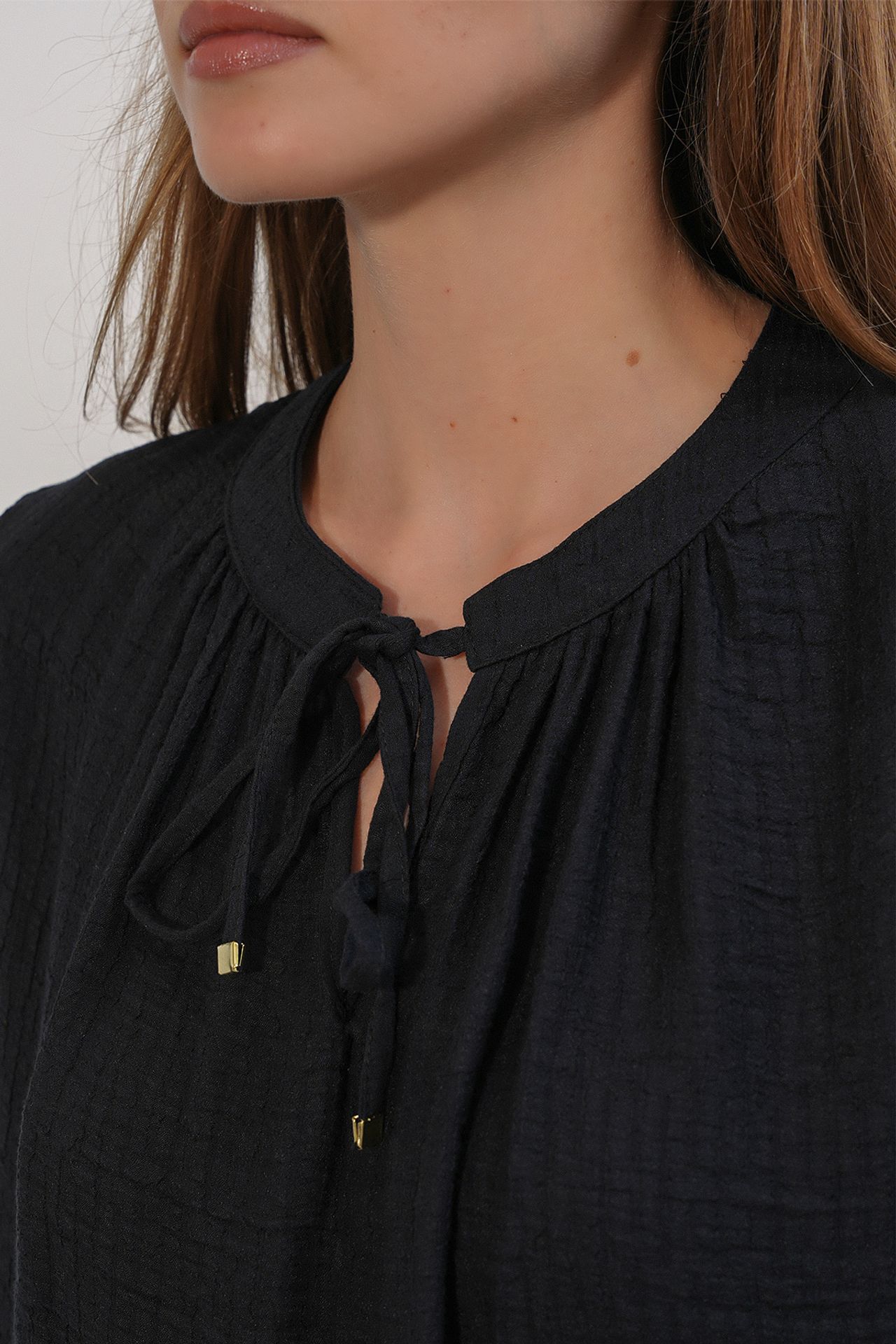 BDART Nakışlı Oversize Krep Bluz 4