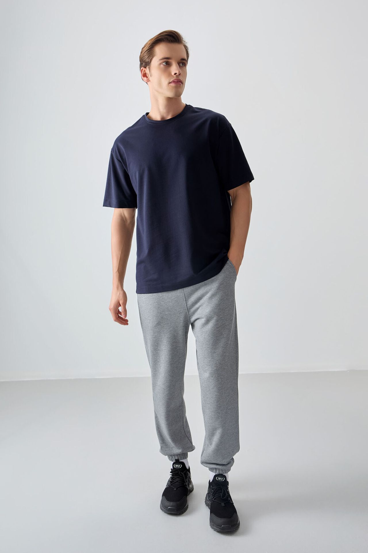 TOMMY Oversized Cotton Blend Crew Neck T-Shirt 4