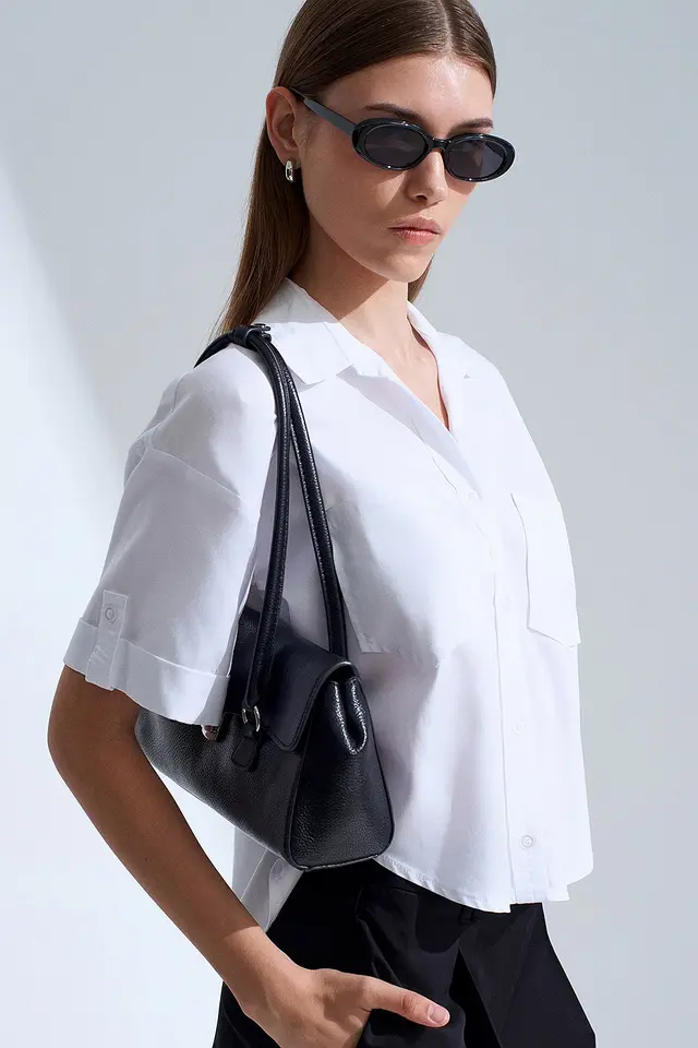 DILVIN Women's Cropped Shirt With Pocket