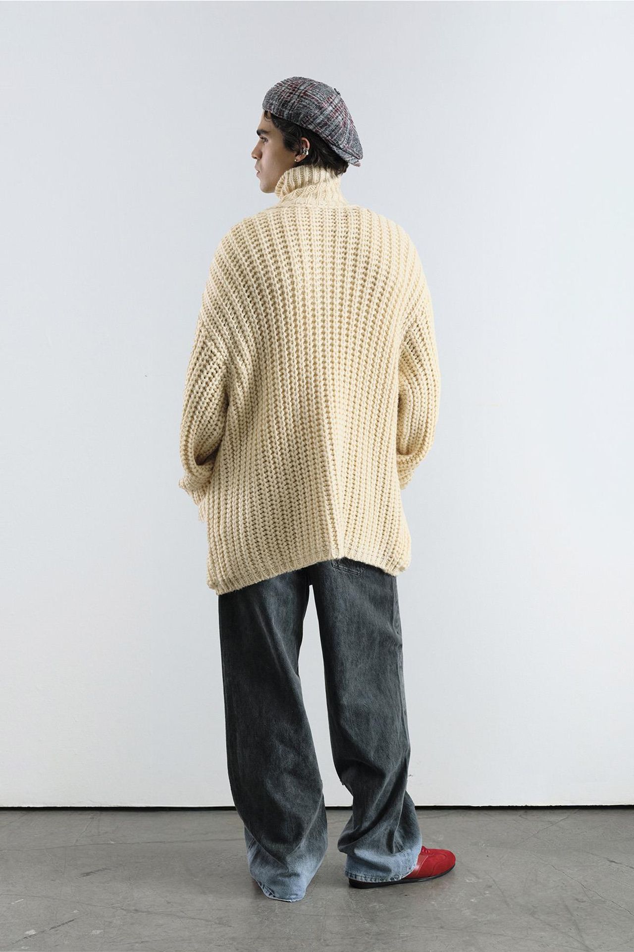 GIESTO Oversized Ribbed Turtleneck Sweater with Button Closure 3