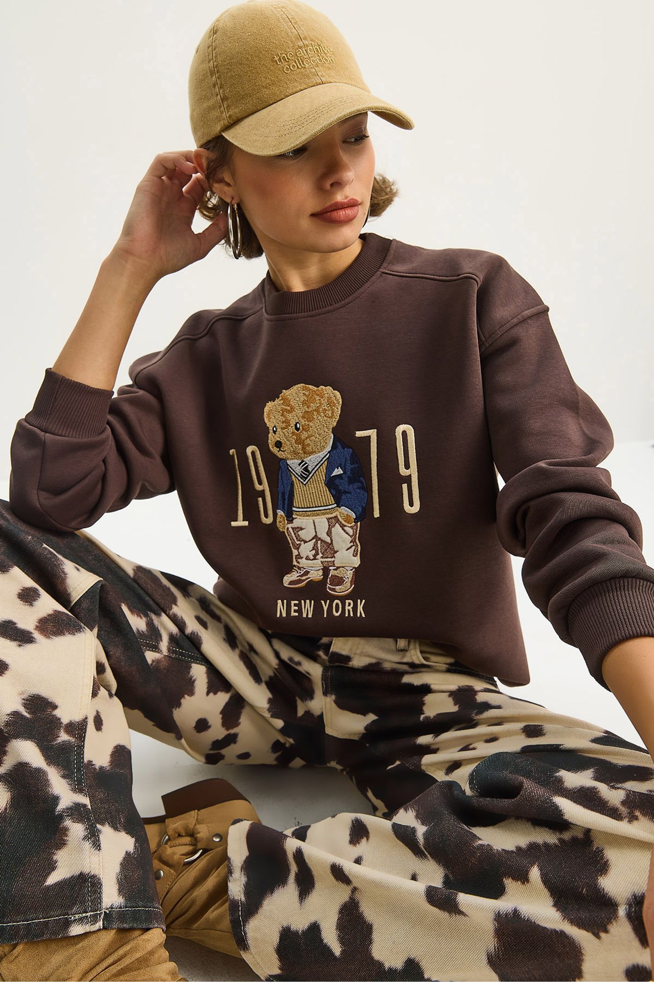 LUCCI Relaxed Fit Printed Crew Neck Sweatshirt 3