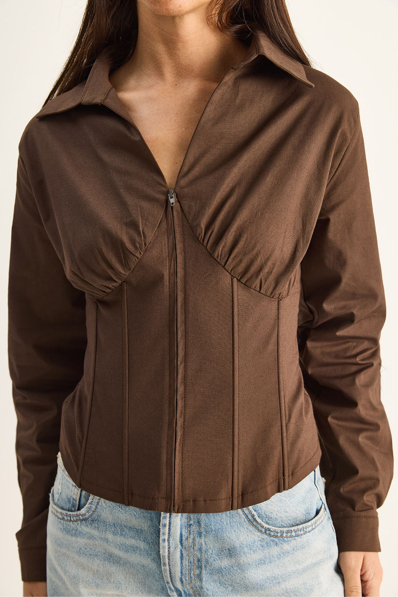 LUCCI Women's Fitted Crop Shirt 5