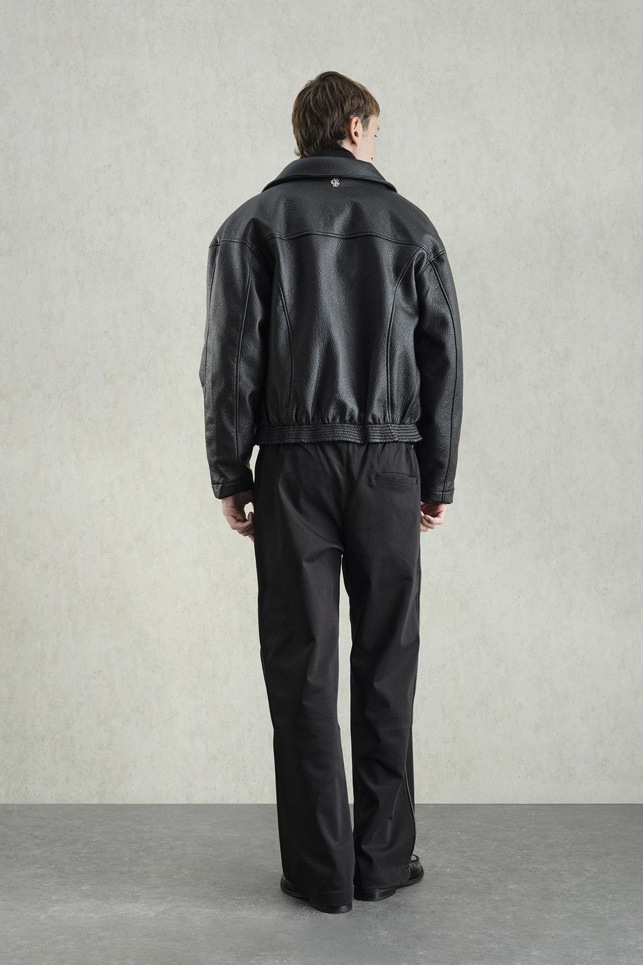 GIESTO Oversized Faux Leather Jacket with Zipper Closure 3