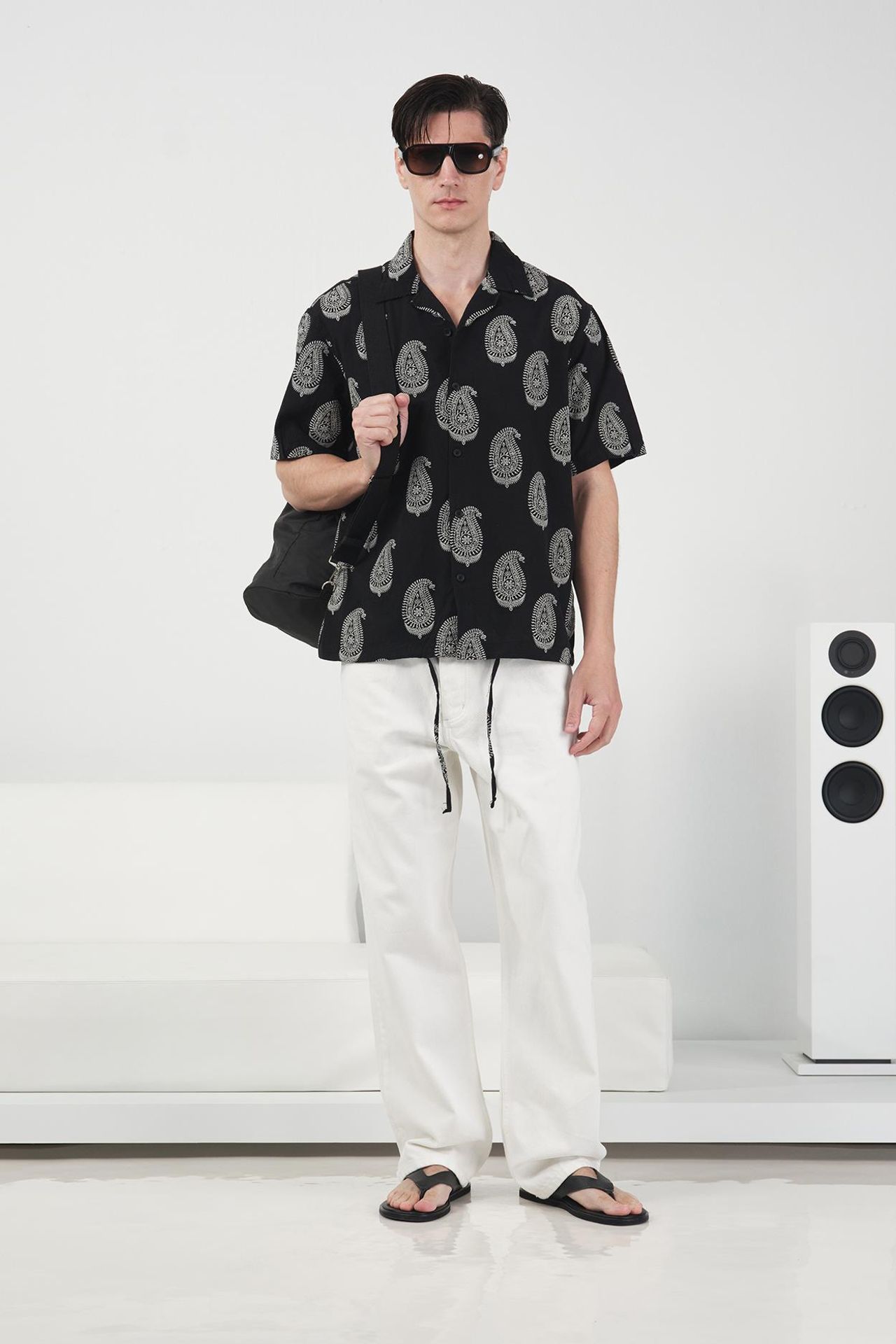 GIESTO Regular Fit Paisley Print Shirt with Button Closure 2