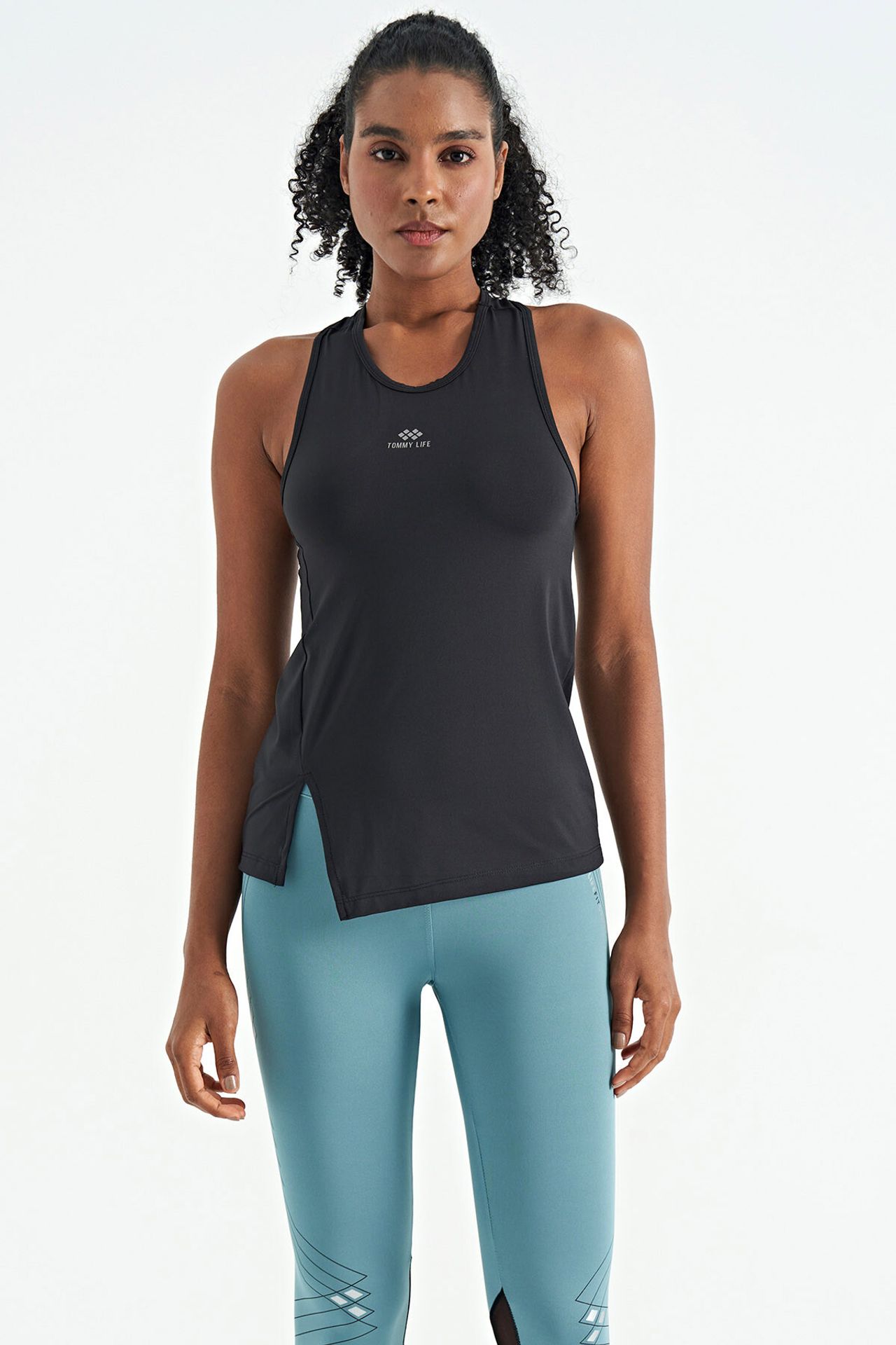 TOMMY Sleeveless Crew Neck Active Top 3