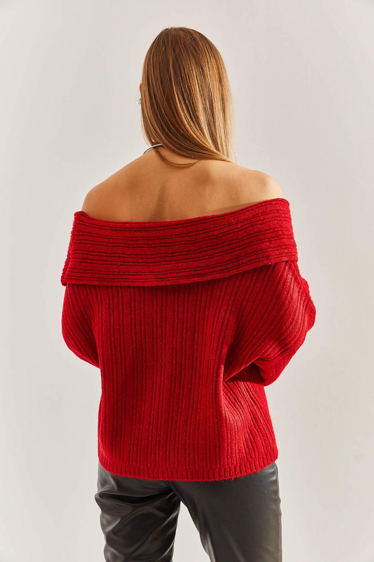 LUCCI Off Shoulder Ribbed Knit Sweater 5