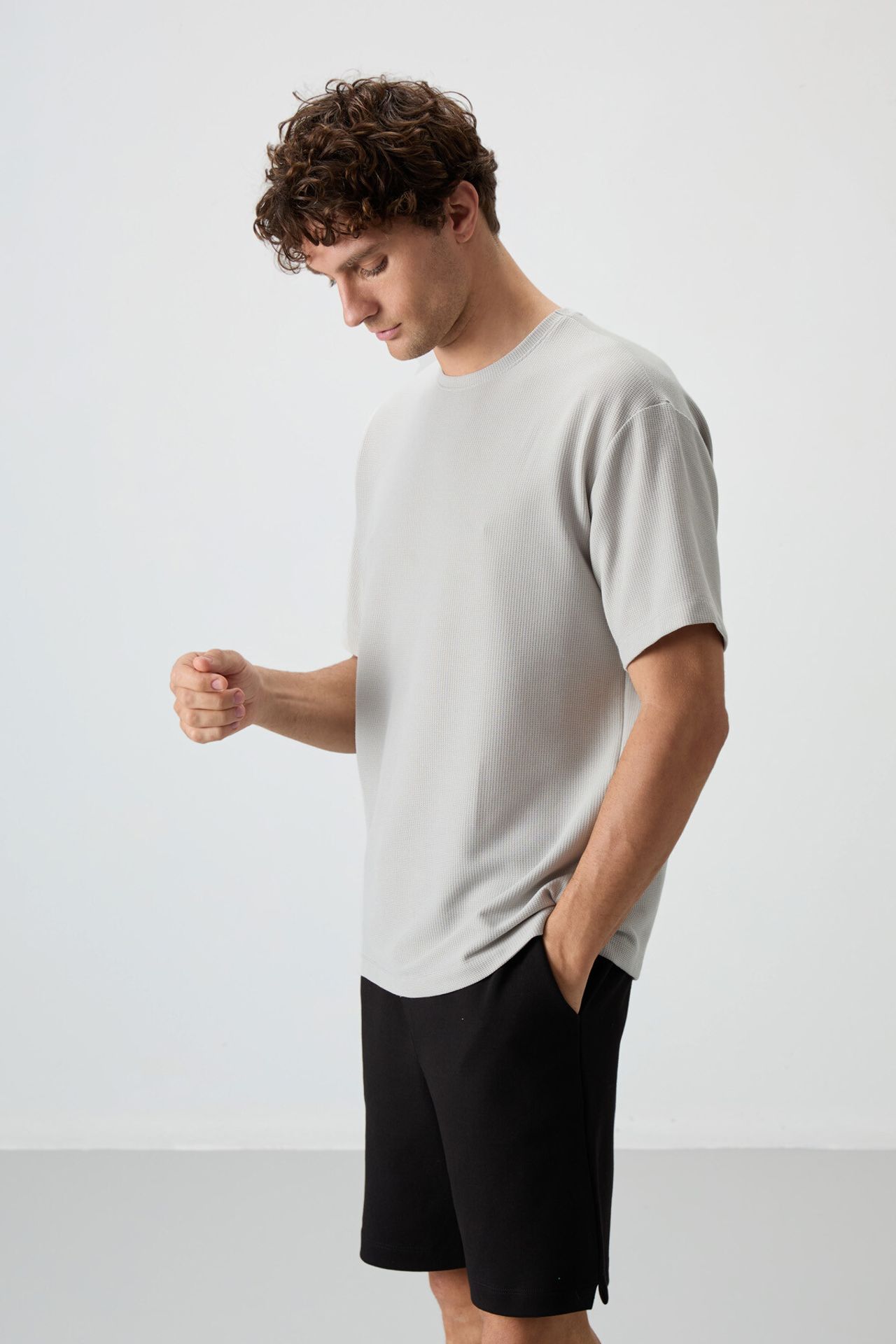TOMMY Oversized Crew Neck T-Shirt 5