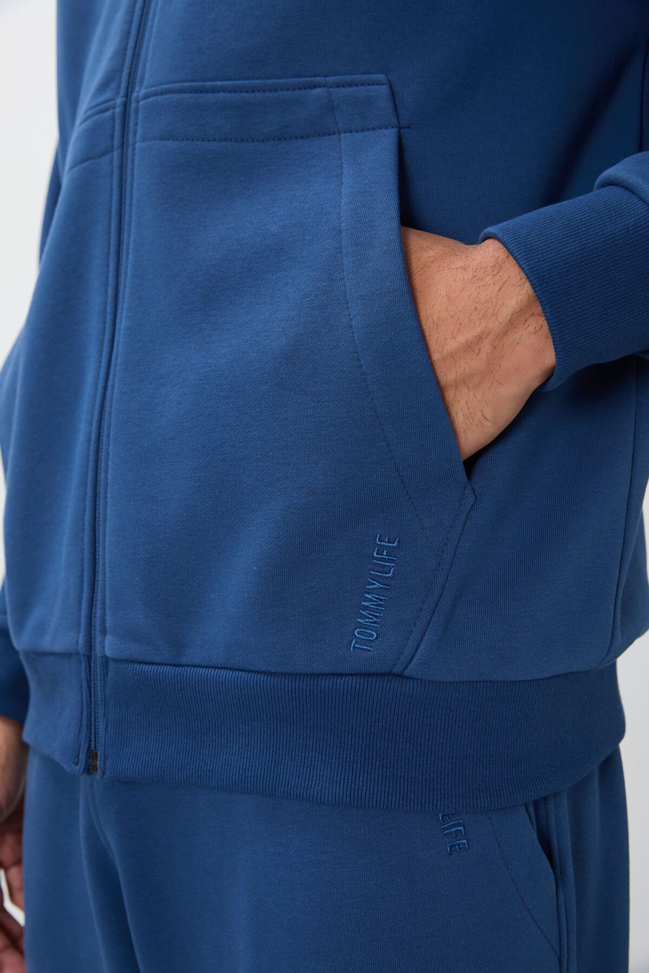 TOMMY Men's Hooded Sweatshirt And Pants Set 6