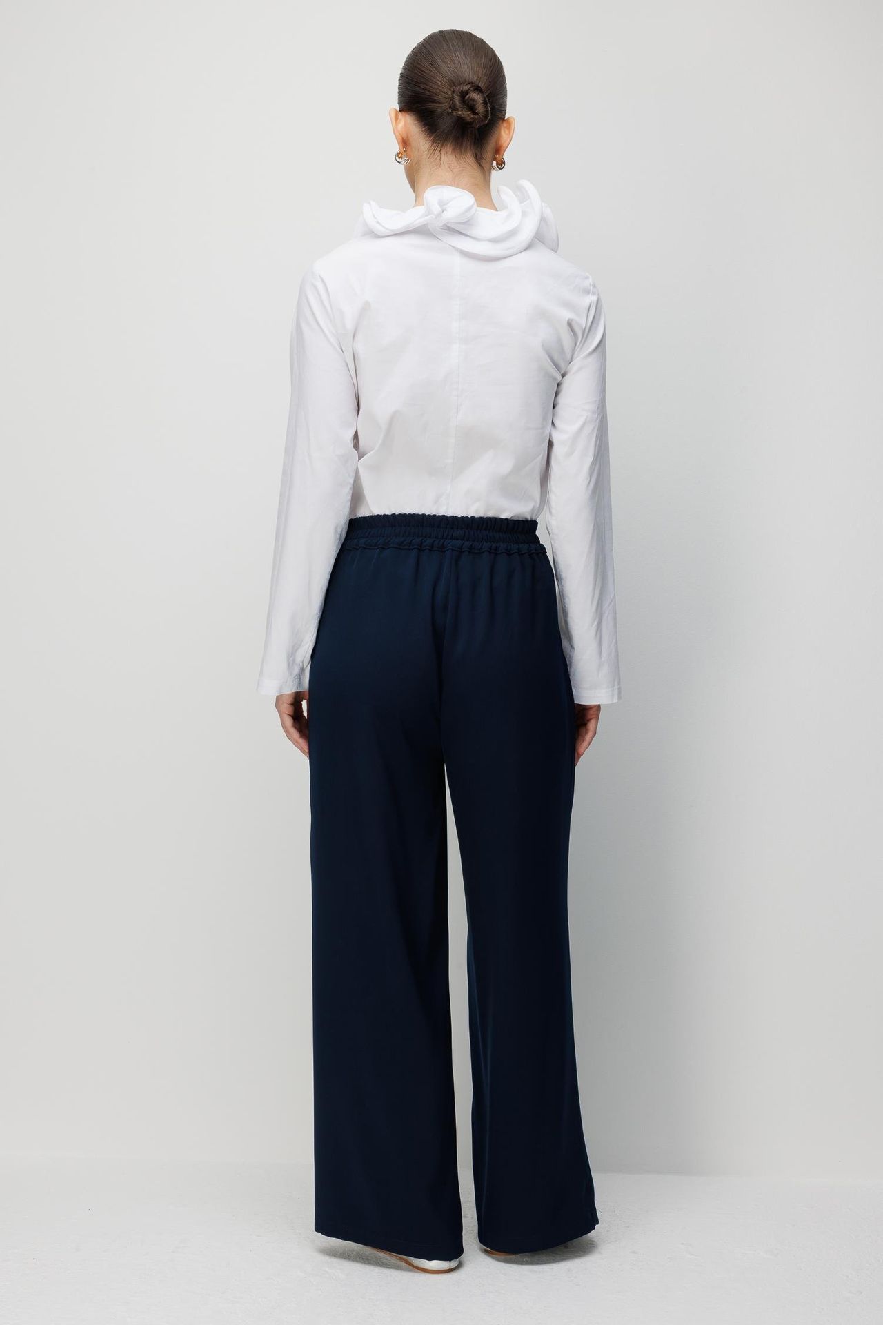 MIXRAY High Waist Wide Leg Pants with Accessory Detail 6