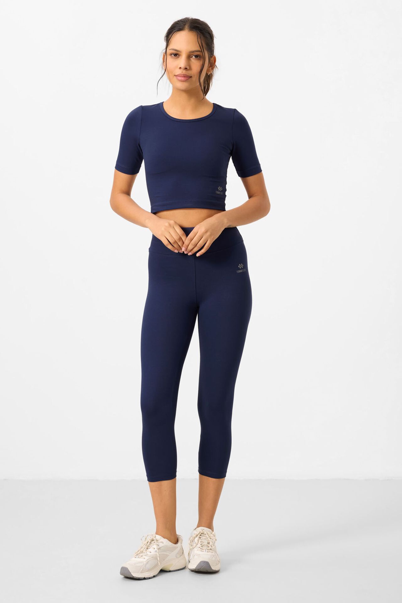 TOMMY Cotton Elastane Capri T-Shirt and Leggings Set 3