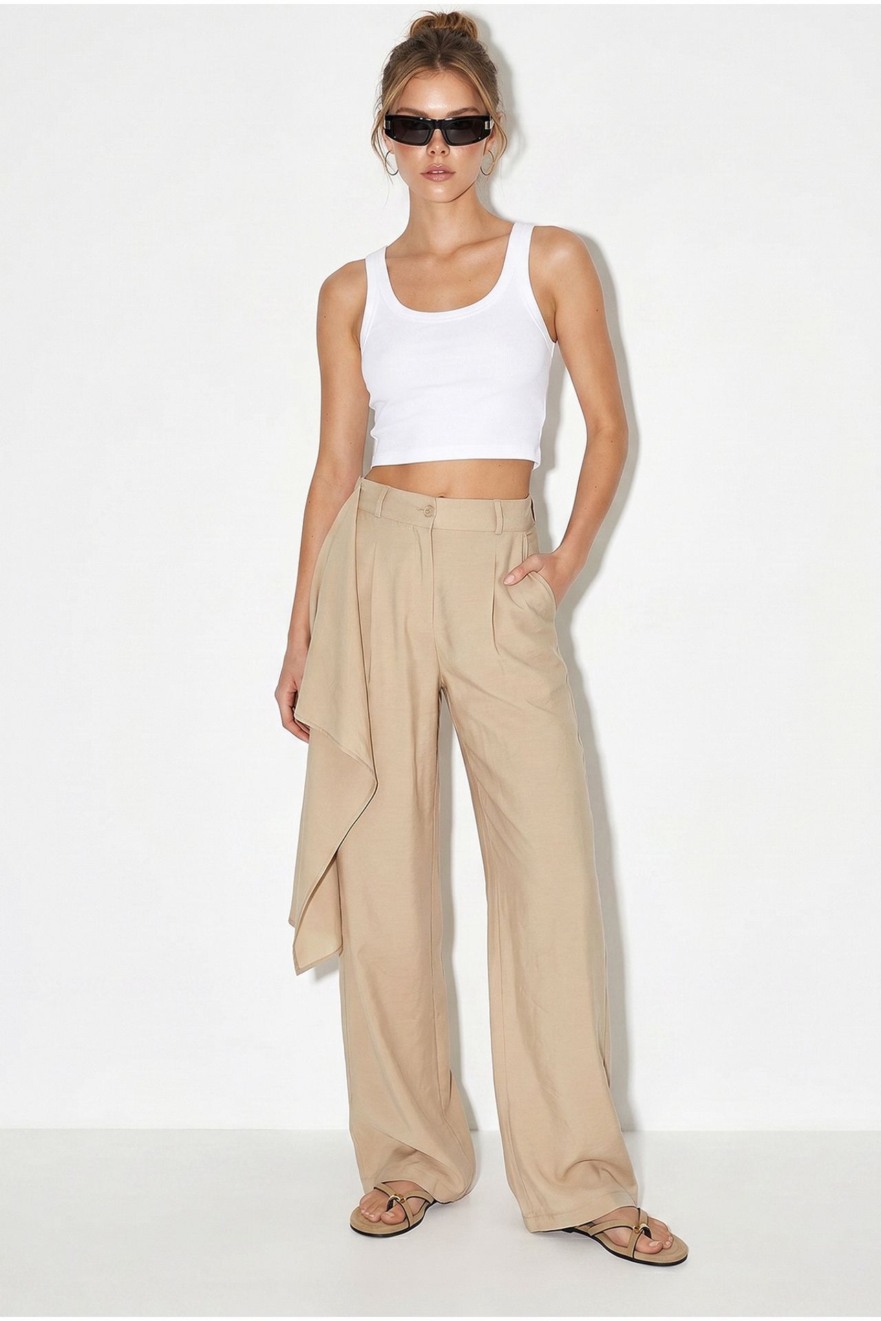 LUCCI High-Waist Wide-Leg Crepe Trousers 3