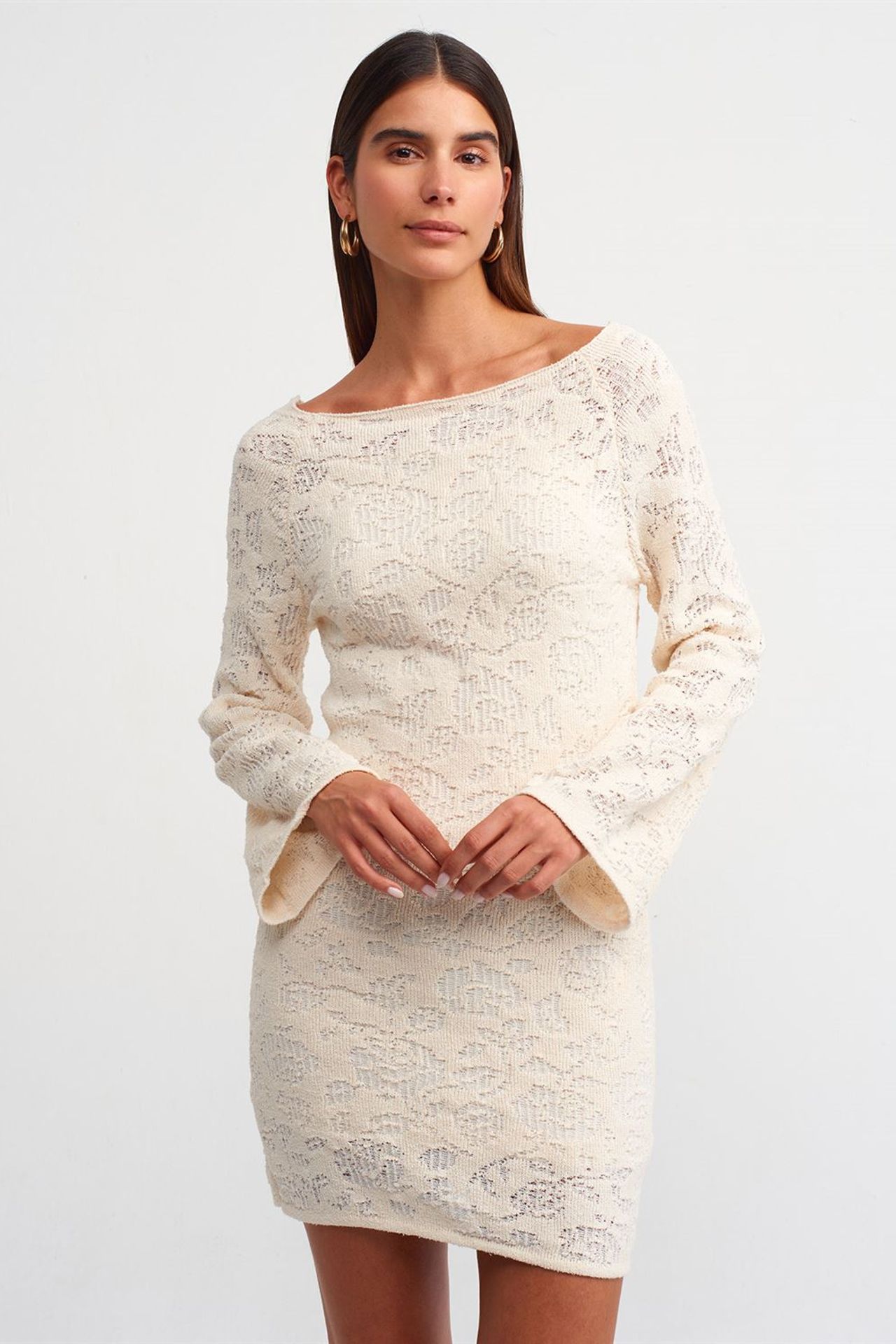 DILVIN Fitted Lace Mini Dress 3