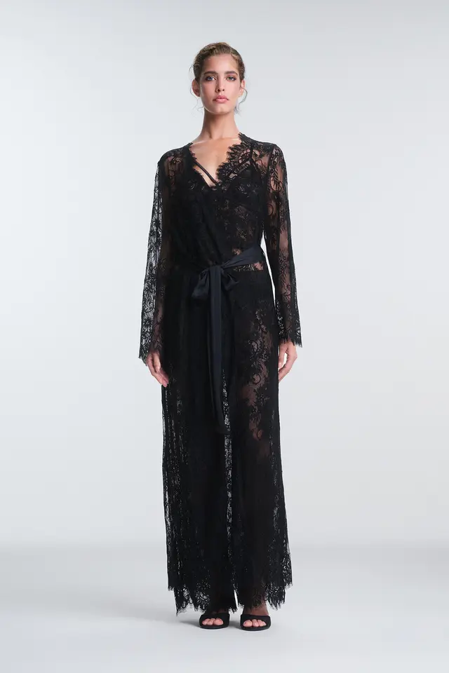 PENTI Pirra Lace Robe Privee Collection