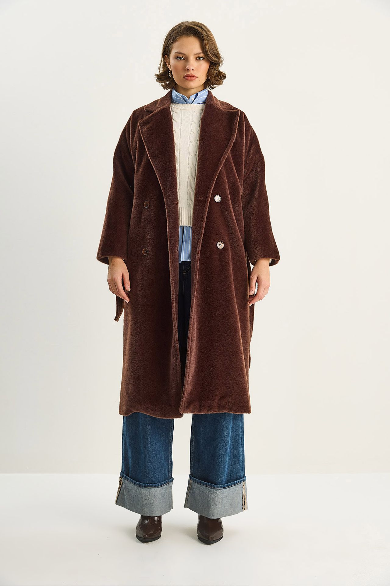LUCCI Plush Buttoned Coat 2