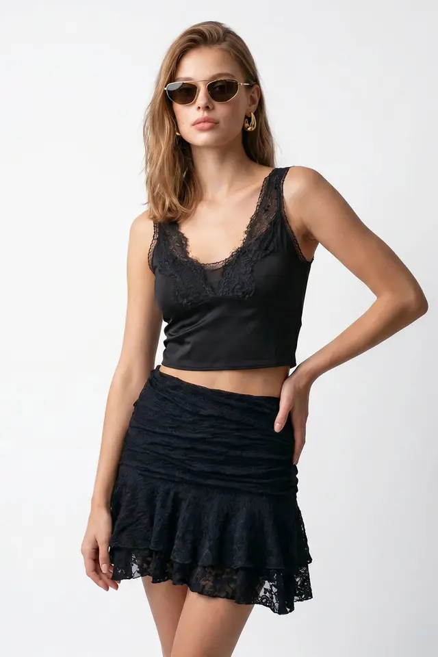 MIXRAY High-Waist Lace Mini Skater Skirt