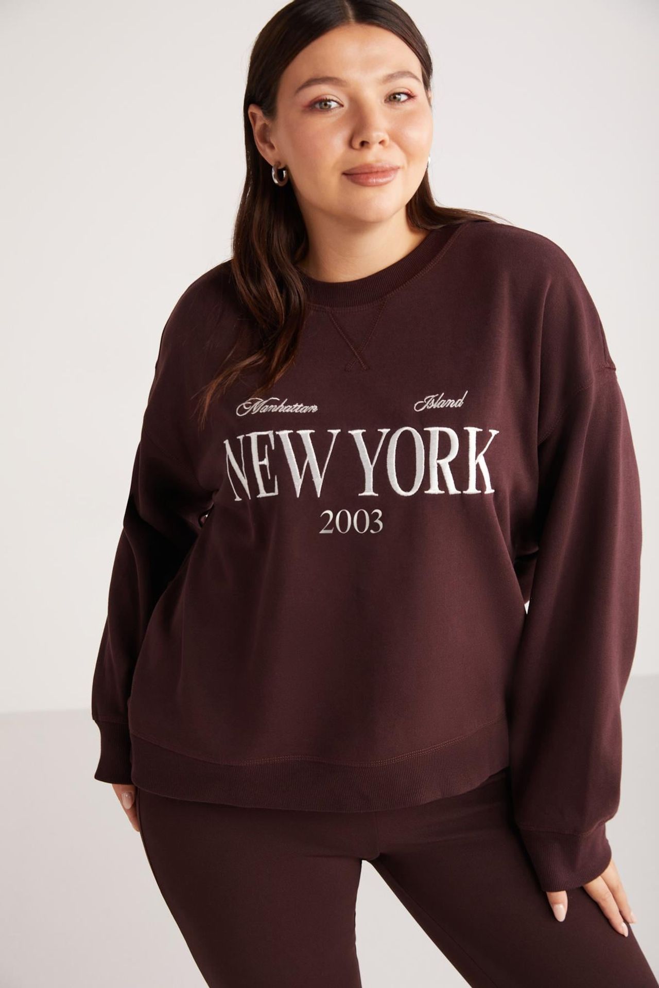 ETHIQUET Printed Crew Neck Sweatshirt 3