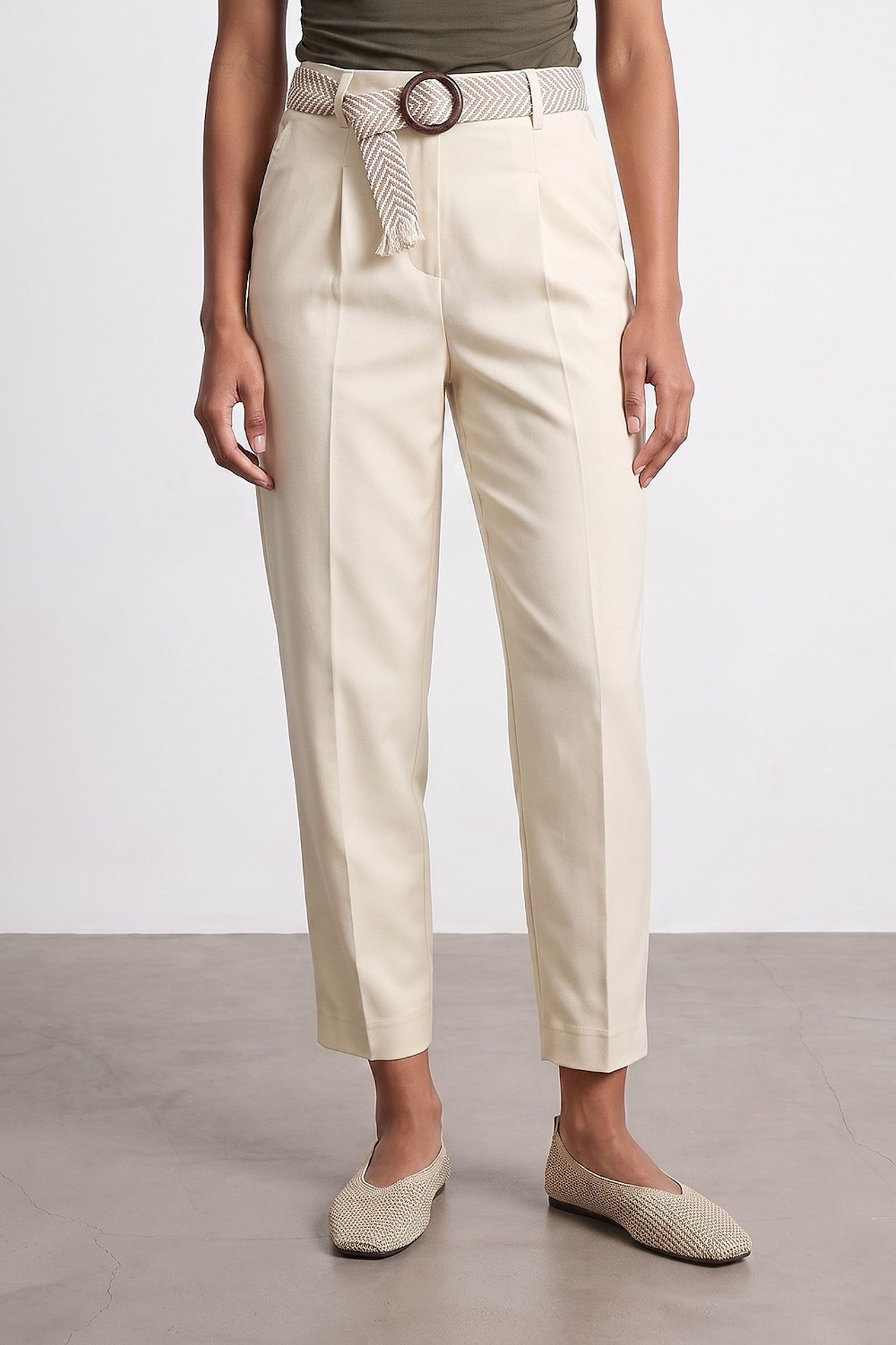 DILVIN Pleated Straight-Leg Crepe Trousers 3