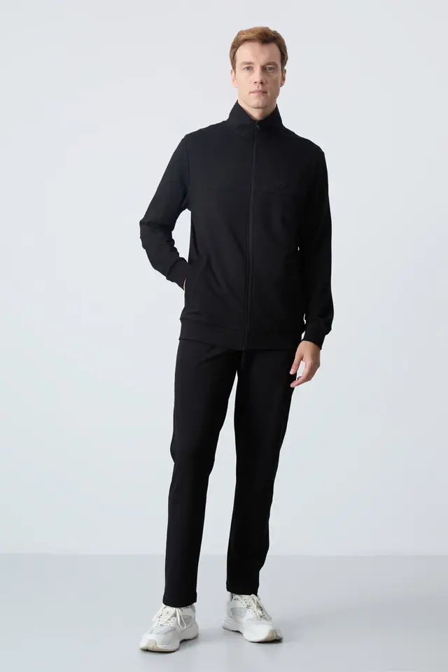 TOMMY Men's Zip-Collar Sweatshirt And Pants Set
