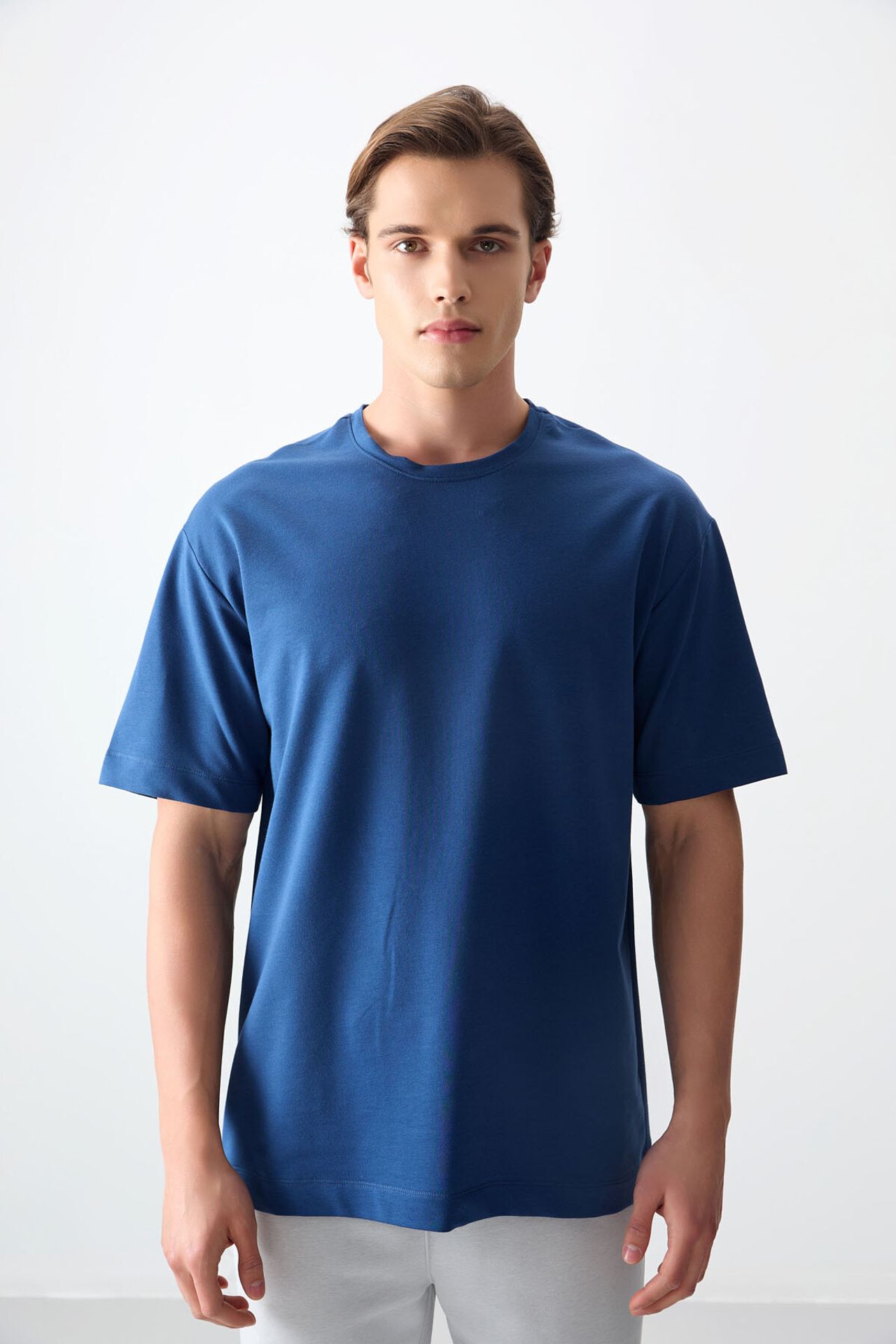 TOMMY Oversized Cotton Blend Crew Neck T-Shirt 6