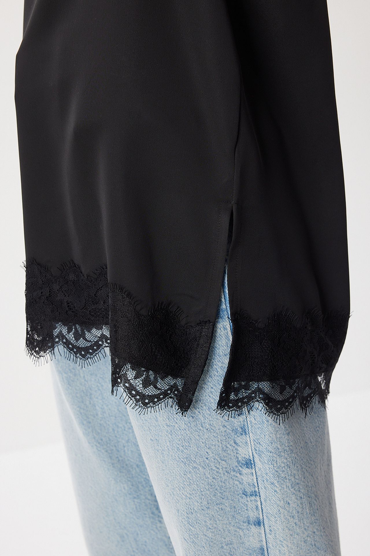 ISTANBUL Lace Detailed Satin Blouse 4