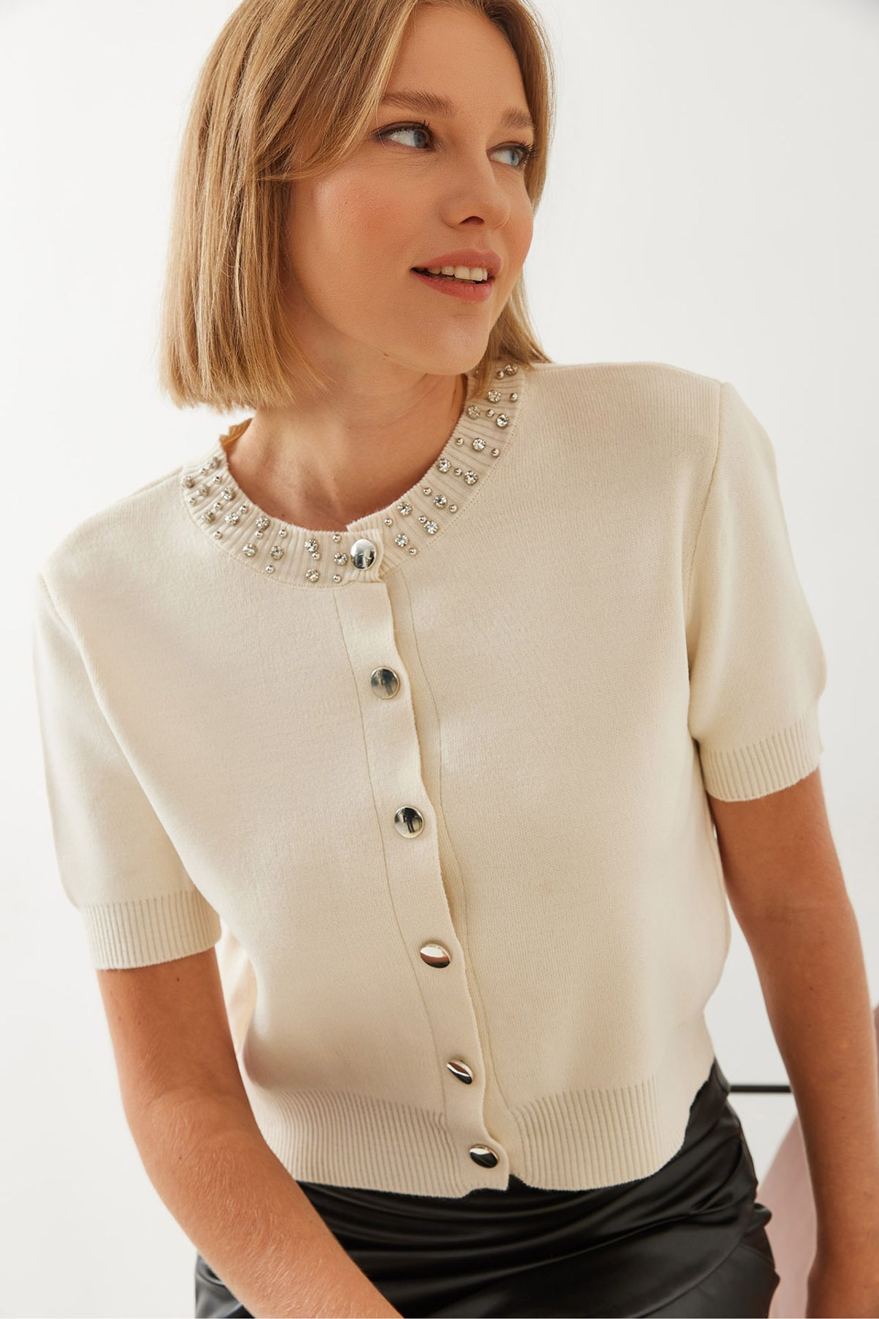 LUCCI Crop Cardigan with Accessory Detail 1