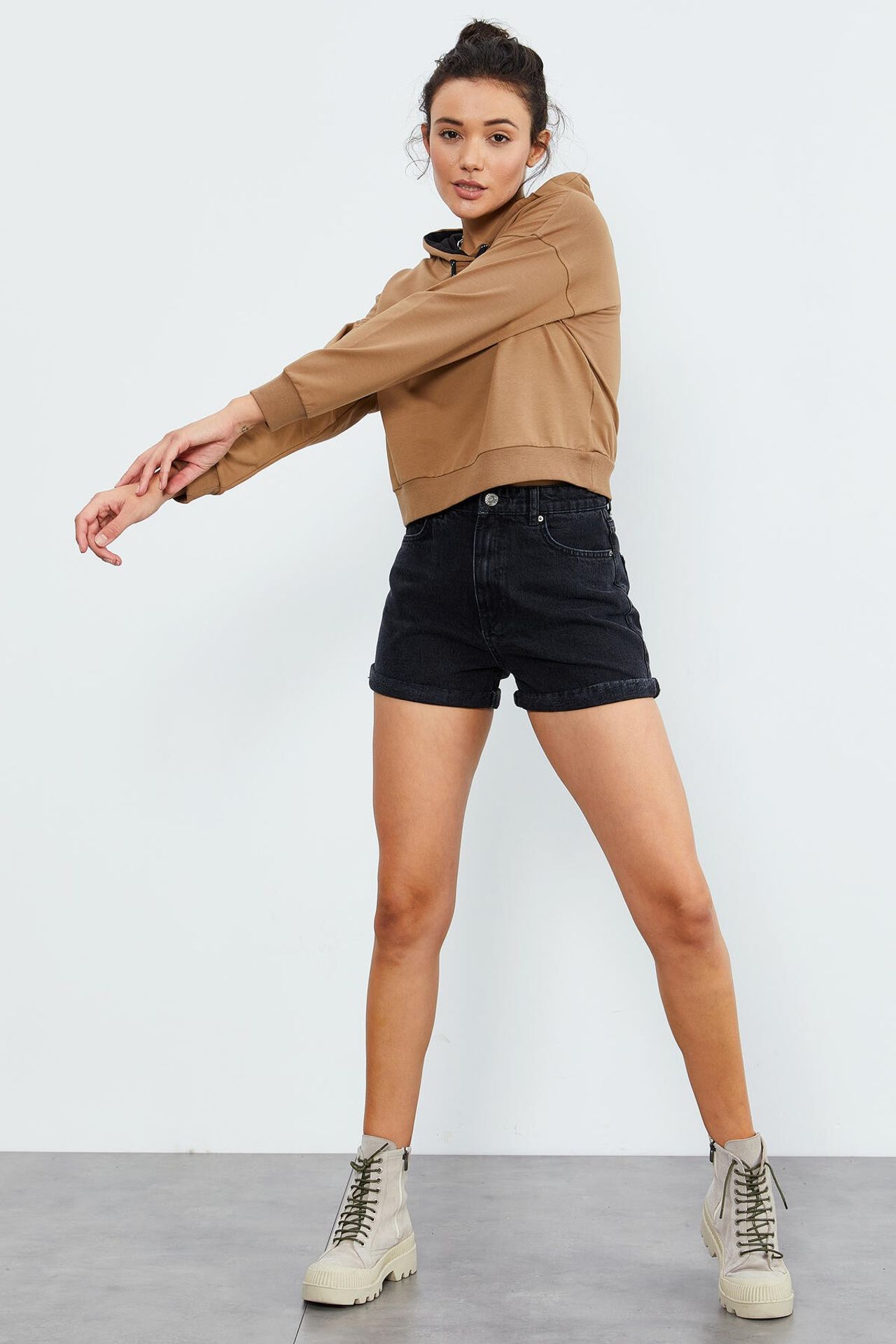TOMMY Relaxed Hooded Sweatshirt With Tie Detail 2