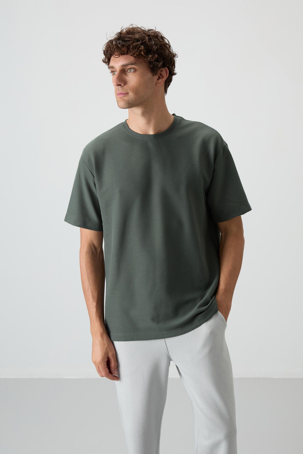 TOMMY Oversized Crew Neck T-Shirt 5