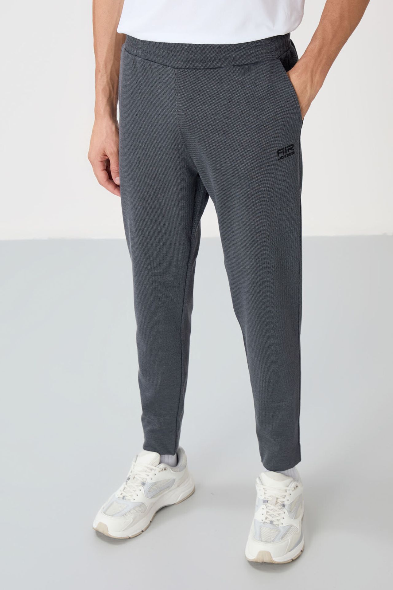TOMMY Men's Zip-collar Sweatshirt And Pants Set 3